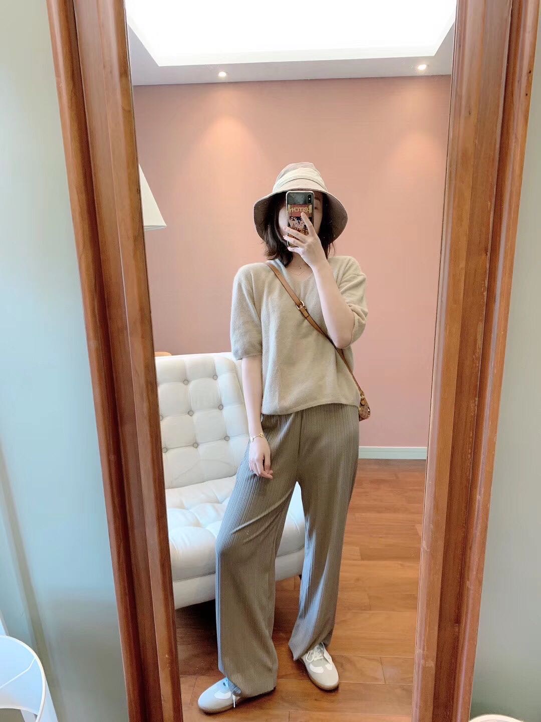 Last Post Lazy Pants Application Scenario