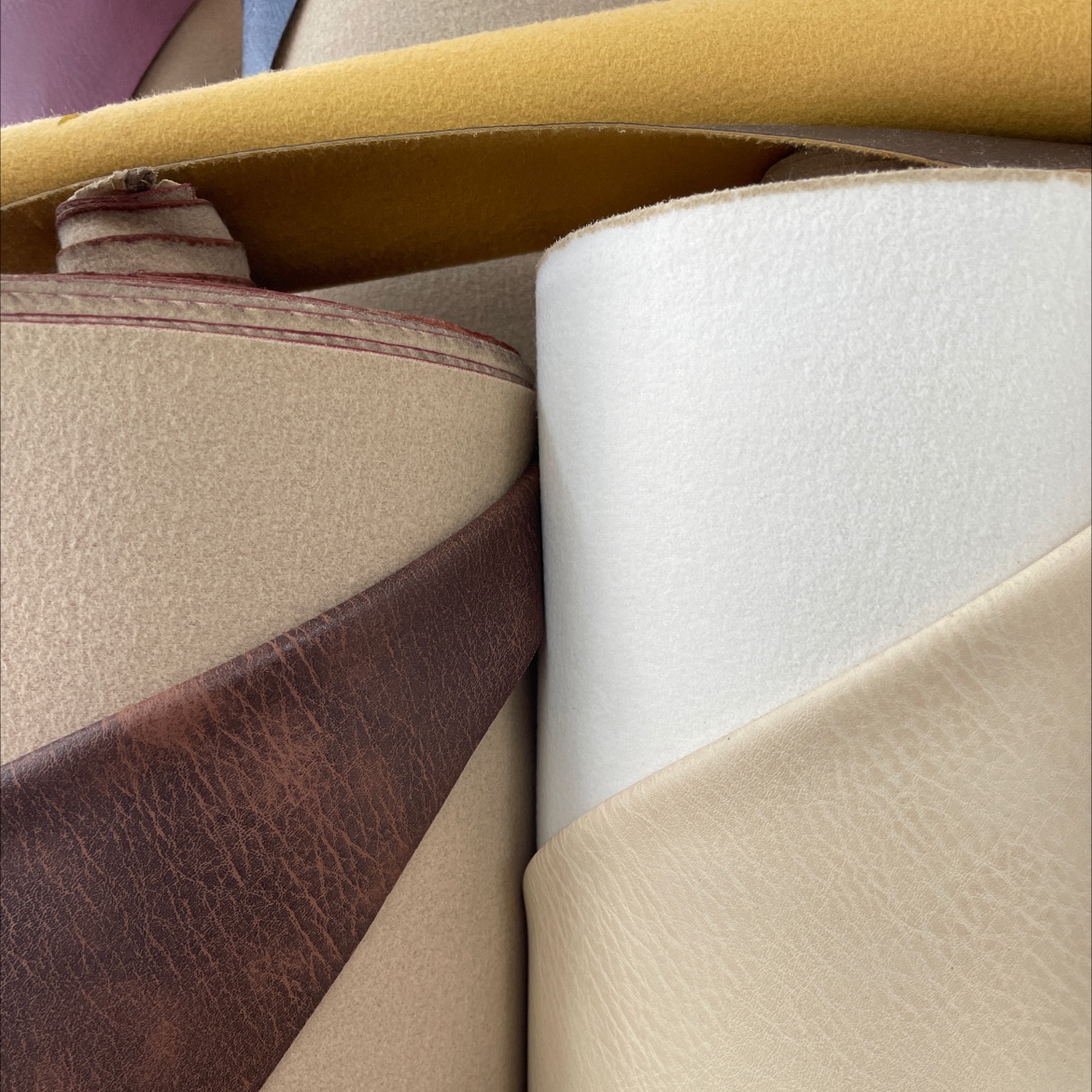 In 1996, factory direct sales of best-selling new PVC leather products with large stock available for high, medium and low-end luggage, sofa, shoe materials and fabrics Application Scenario