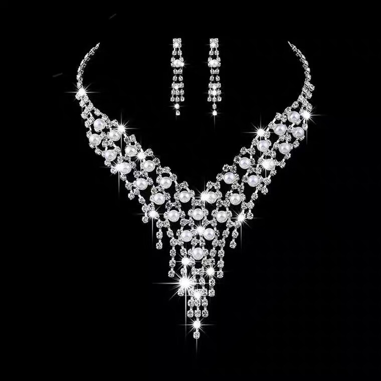 The new explosive necklace earrings jewelry set with exquisite bride jewelry two-piece set chain
