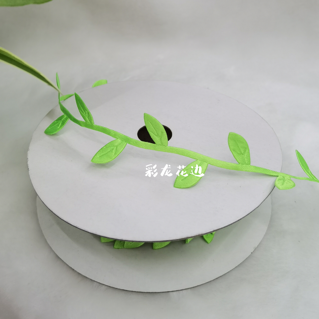 Lace, DIY, Christmas, clothing, accessories, crafts, paper, cards, hats and other factory products can be matched with Lbv full figure