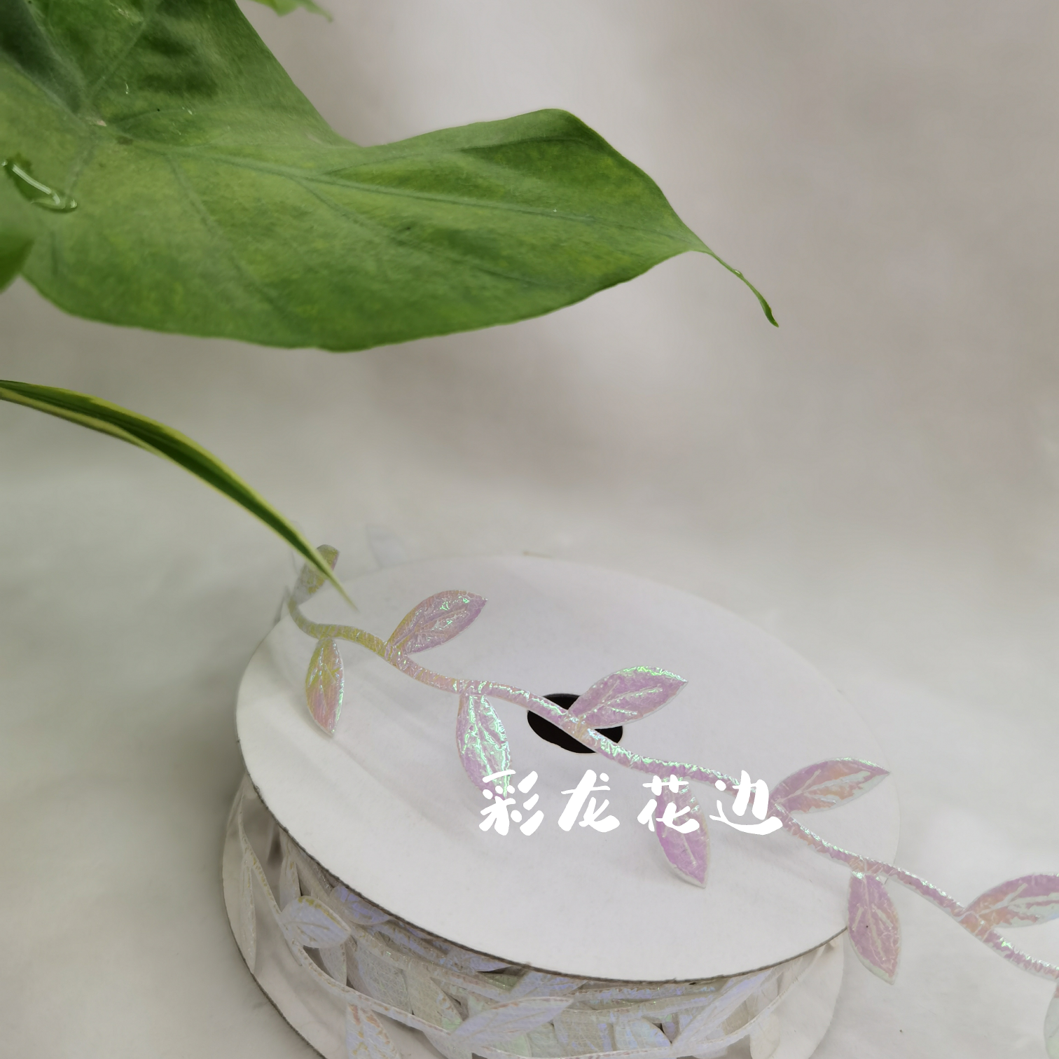 Lace, DIY production, Christmas, clothing, accessories, crafts, paper, cards, hats and other factory products can be matched with Llo full figure