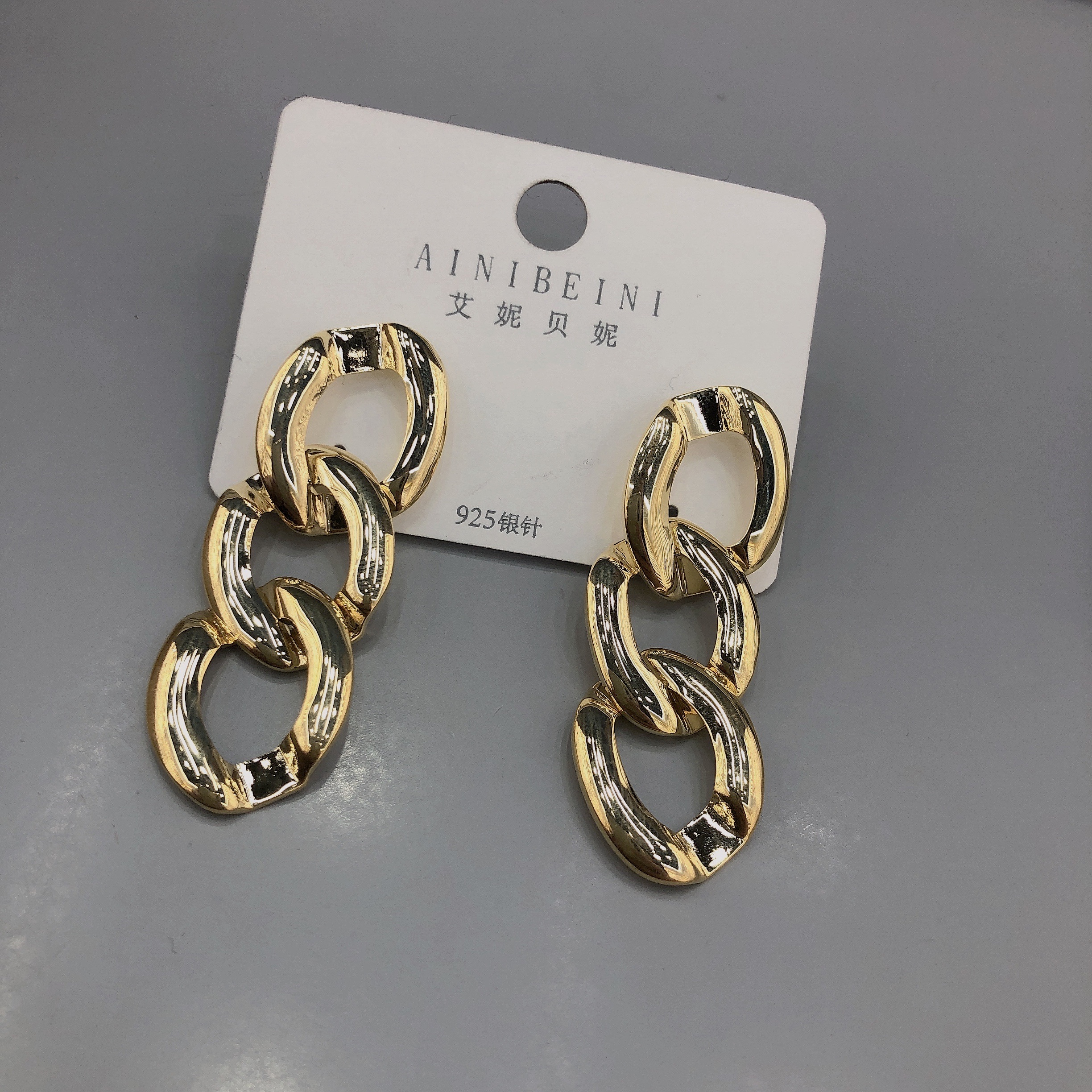 S925 silver needle European and American retro design metal chain earrings, a popular and cold style earring that makes the face look slimmer details Picture