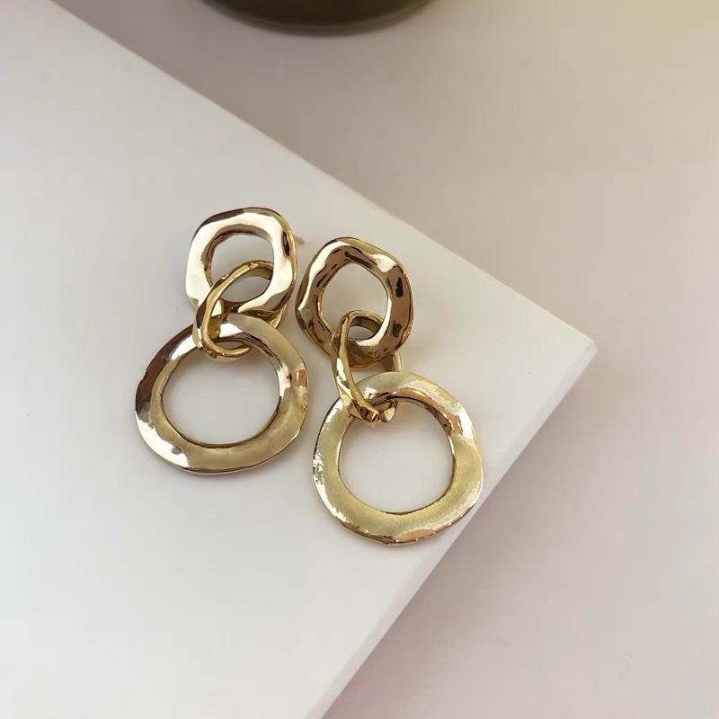 Korean Instagram cold style geometric ring metal earrings, niche design sense, Internet celebrity temperament, stud earrings for women details Picture