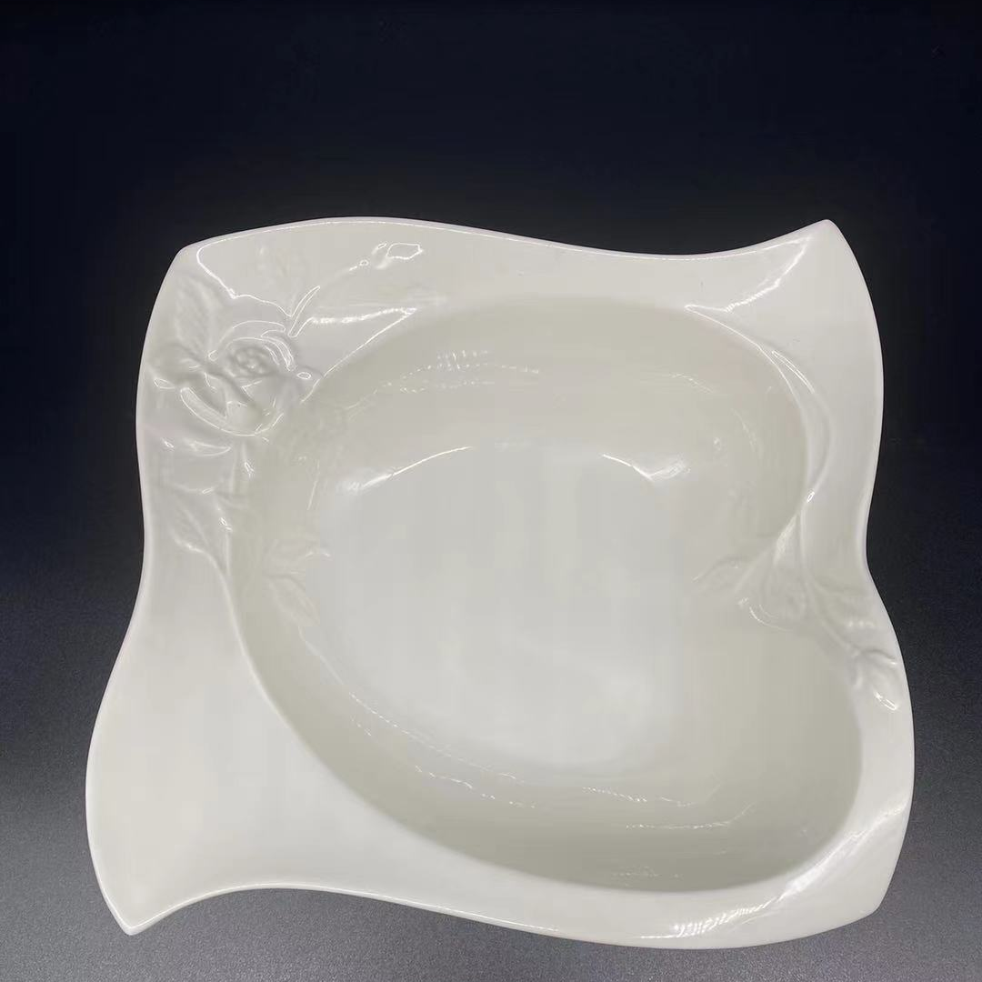 XDS5428035 ceramic is a white high-temperature plate, a deep ceramic plate, and a household daily-use plate