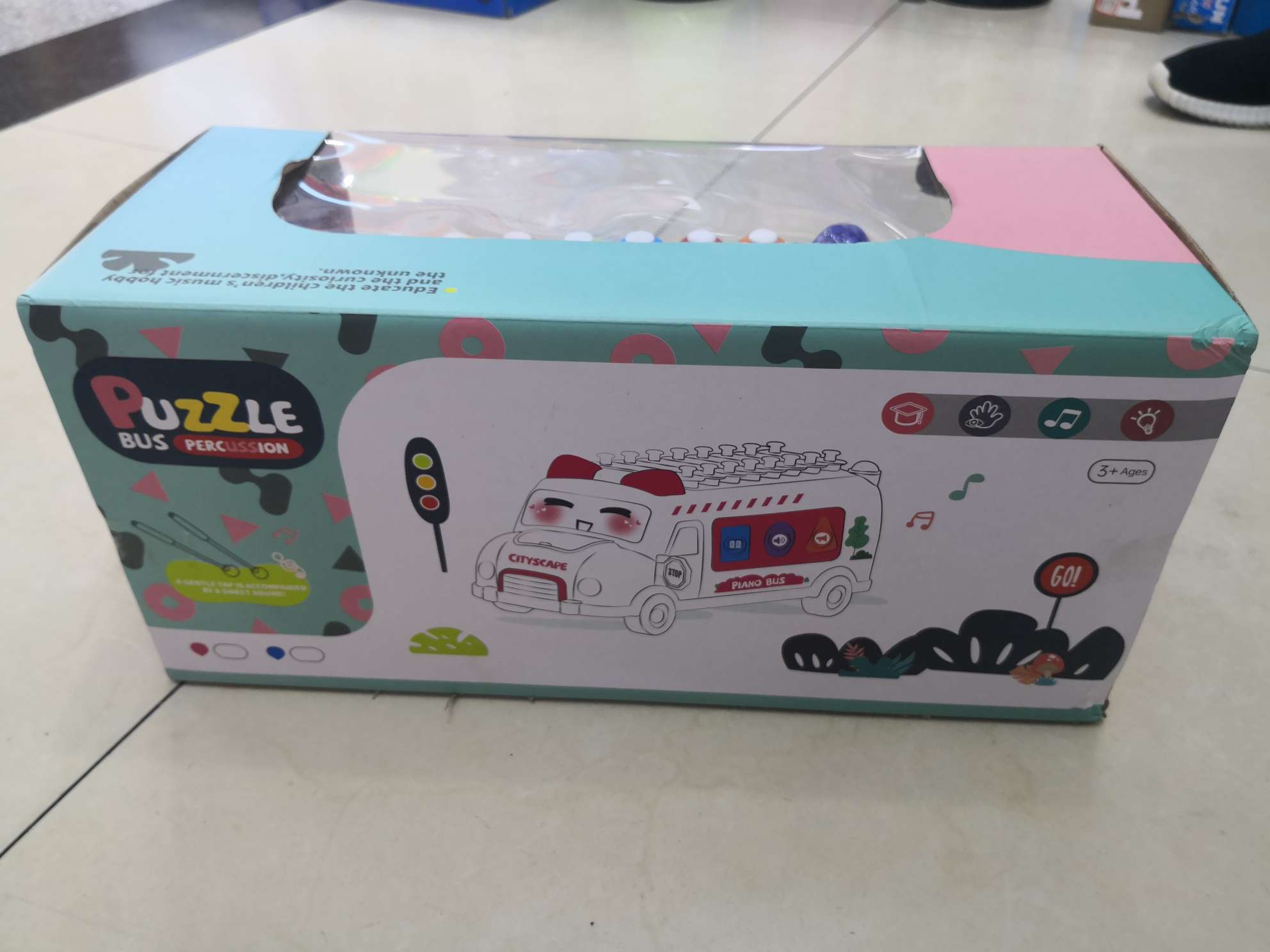 Play the piano 660 Specification image