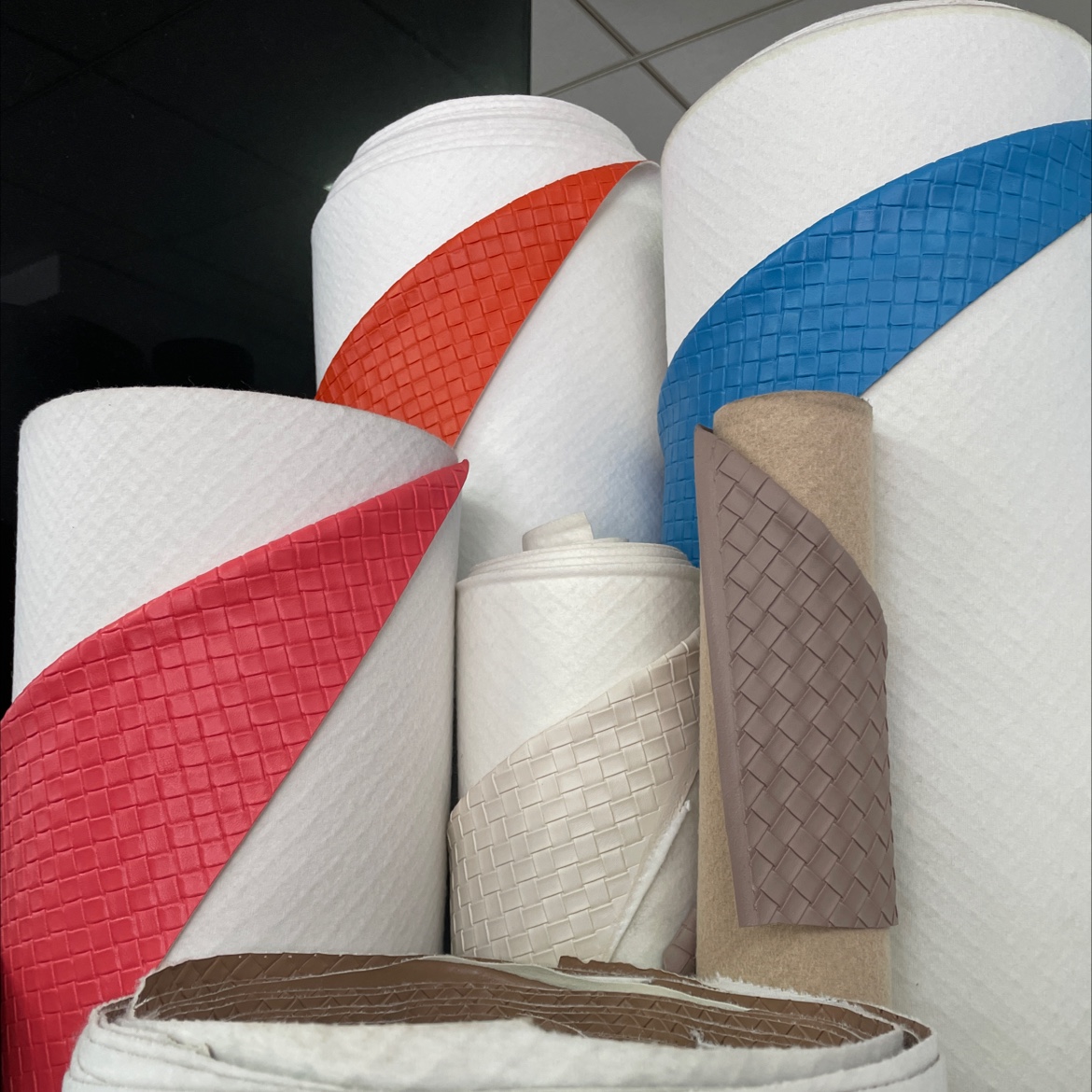 JC003 Factory direct sales, hot-selling new PVC leather, large stock, high, medium and low grade luggage, sofa, shoe materials and fabrics Item Picture