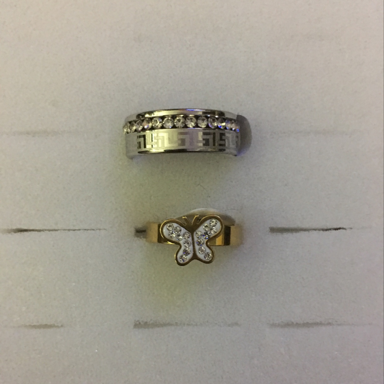 两个颜色情侣套装设计风格独特魅力时尚潮流休闲个性十足修身