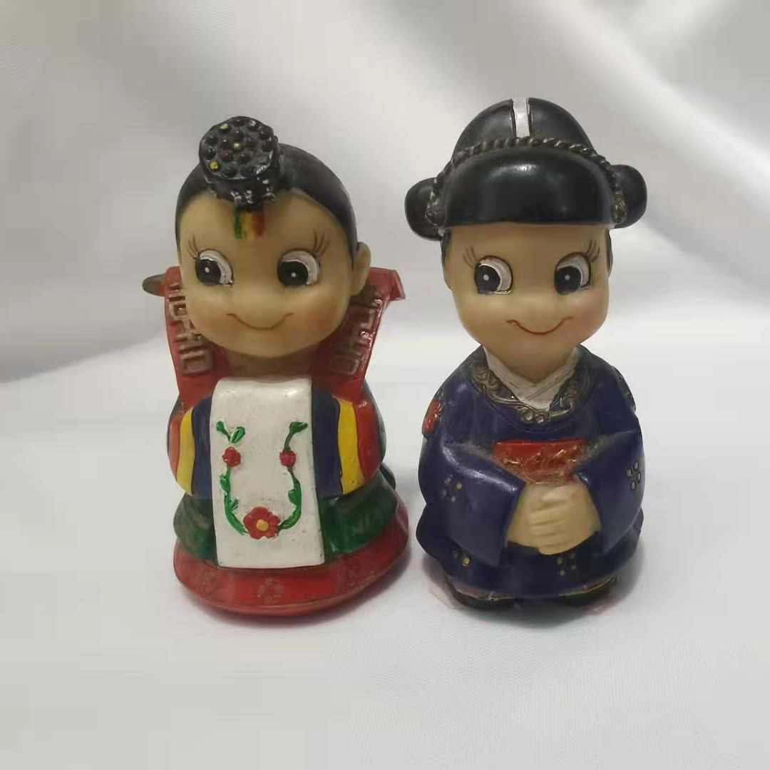 030宇宙韩国树脂工艺品摆件，挂件，韩国胸针，韩国包