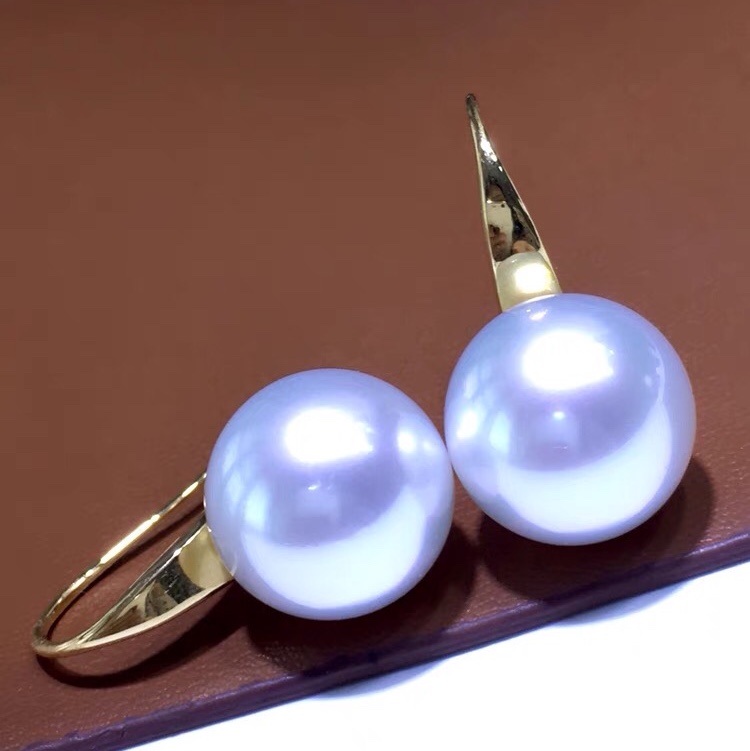 Round pearl earrings for women