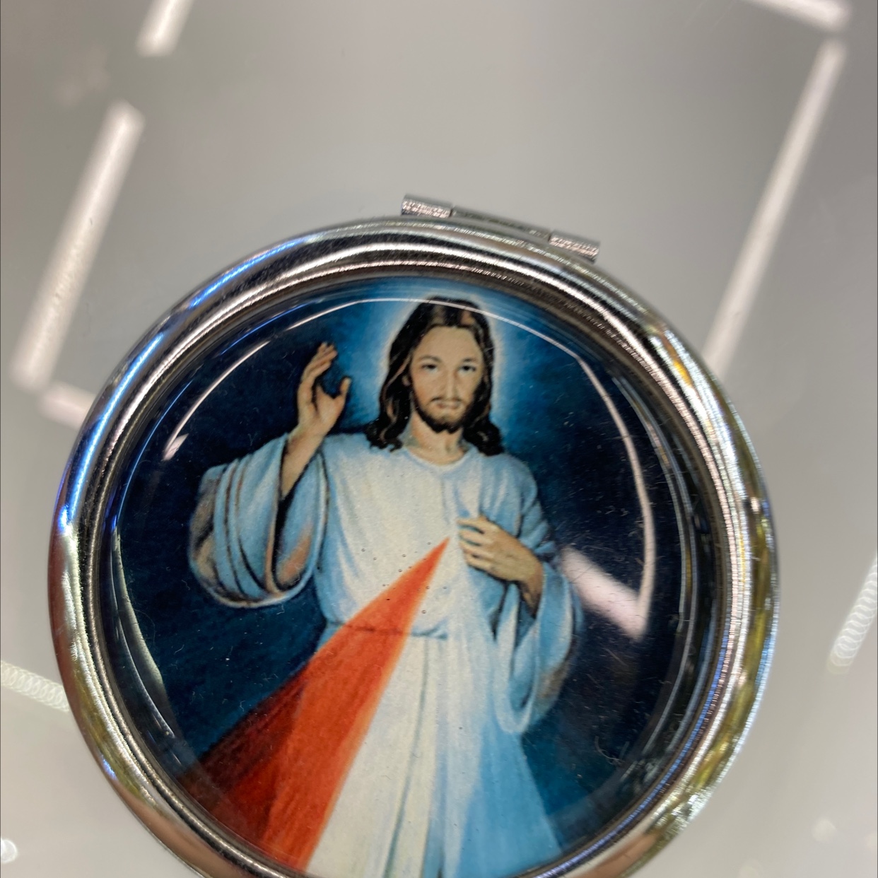 宗教图案镜子白底实物图