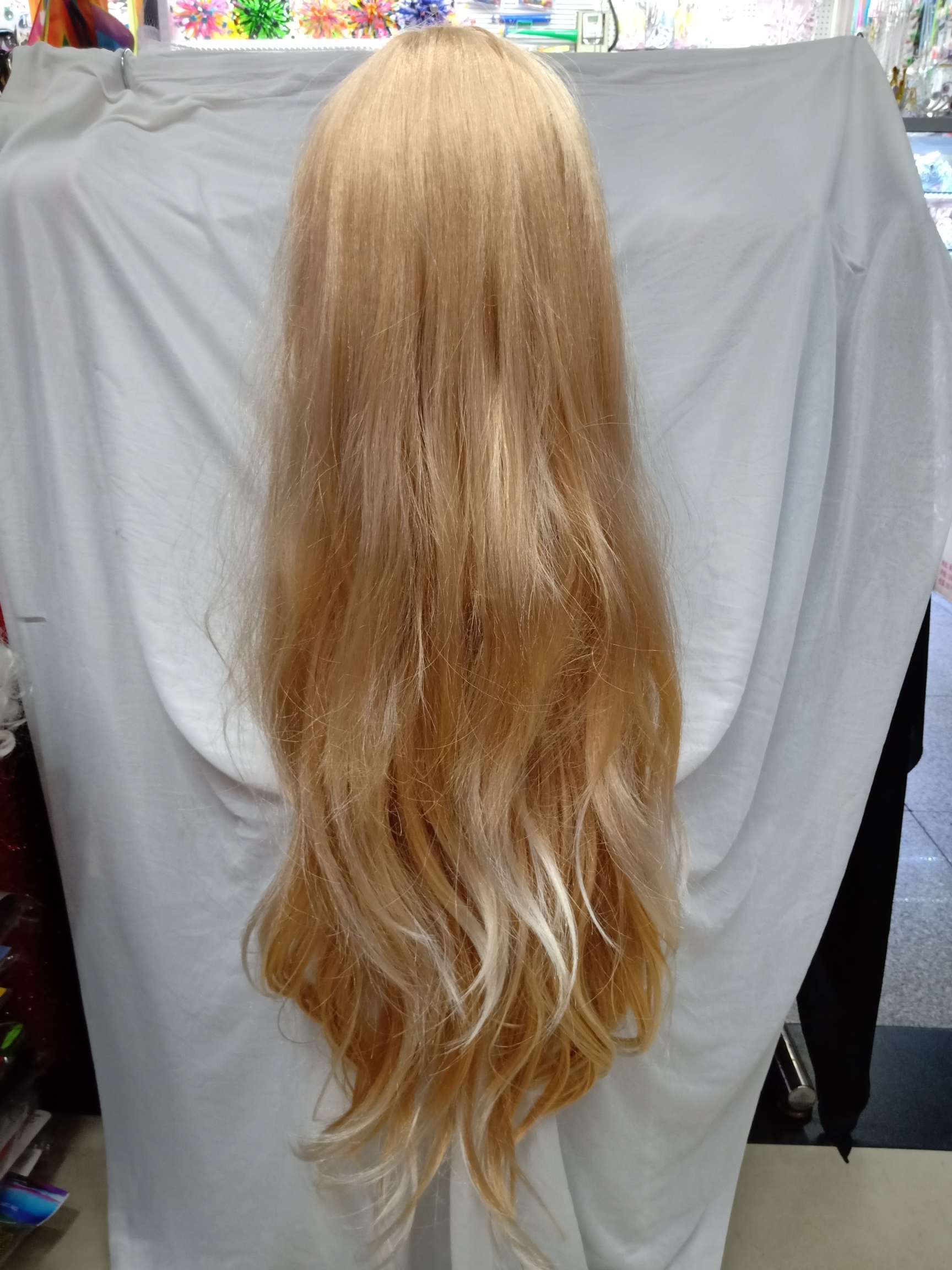 Wholesale of 0126 long wavy hair wig covers details Picture