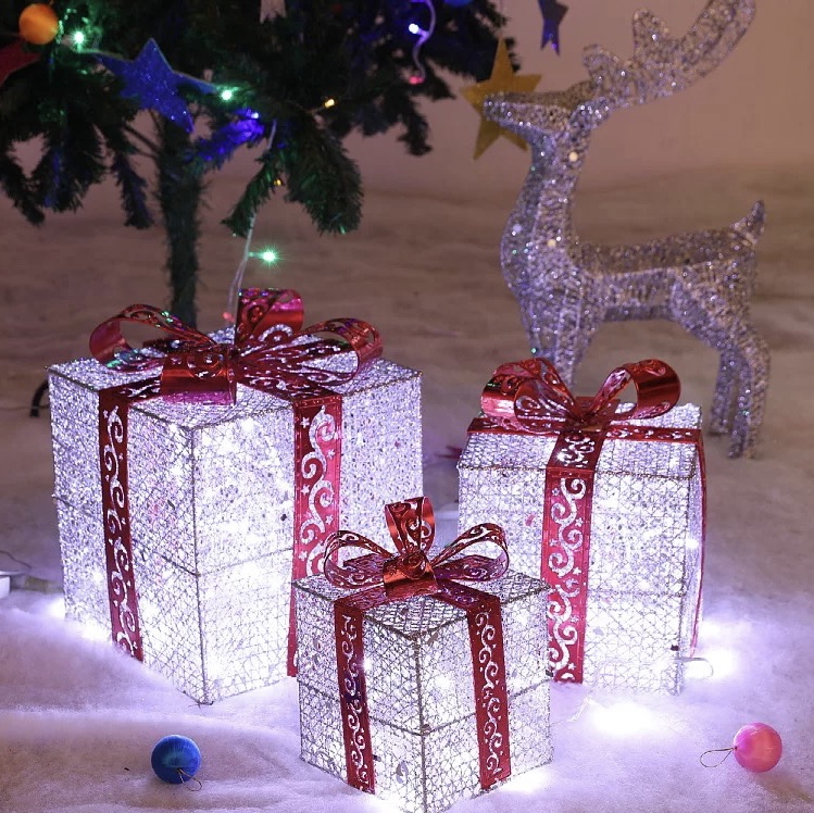 圣诞礼品盒三件套堆头摆件铁艺礼品盒发光圣诞节装饰用品场景布置银红三件套220v圆插