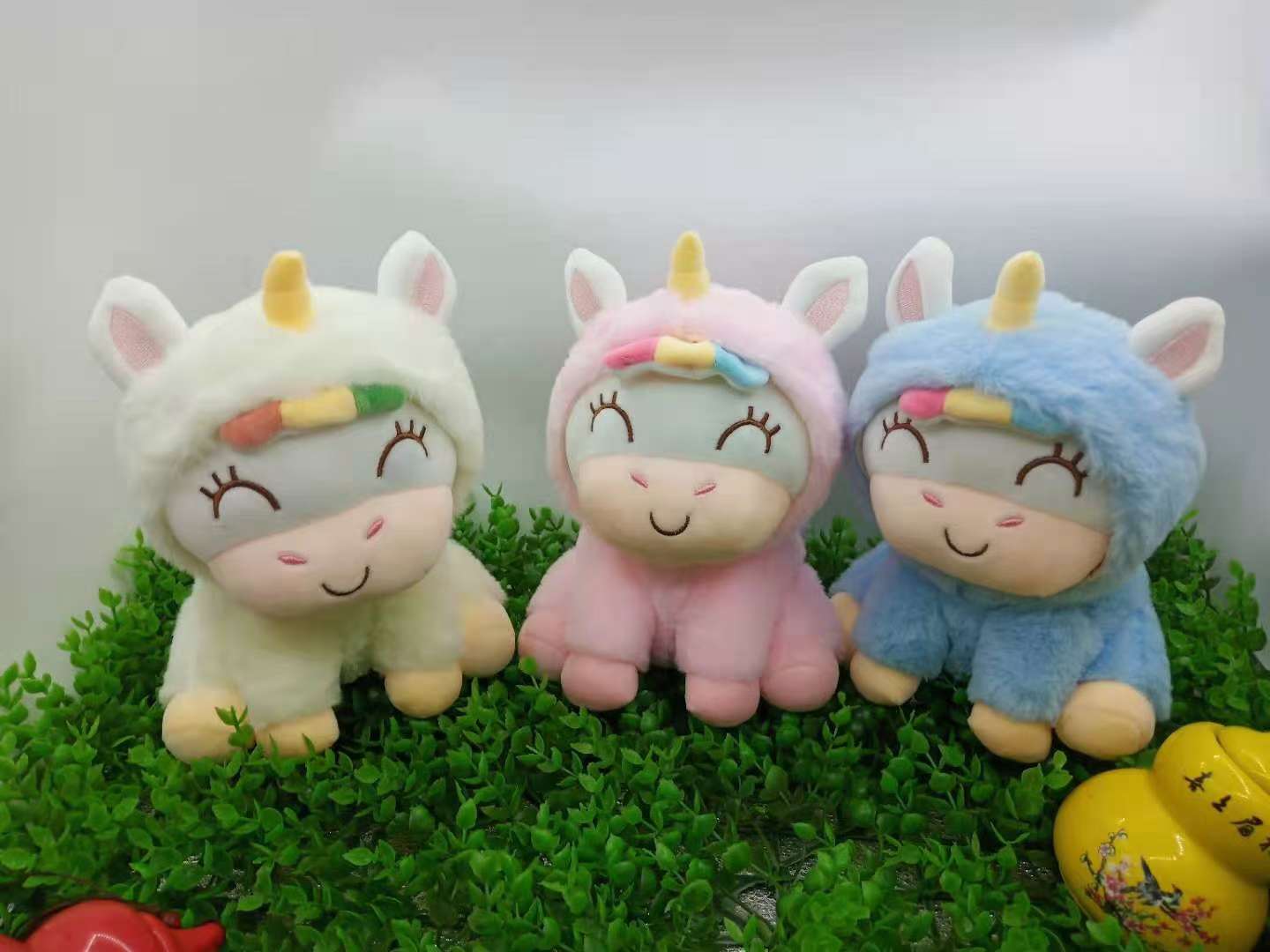 梦幻毛绒玩具厂家直销戴帽子独角兽的小羊抱枕公仔精品毛绒