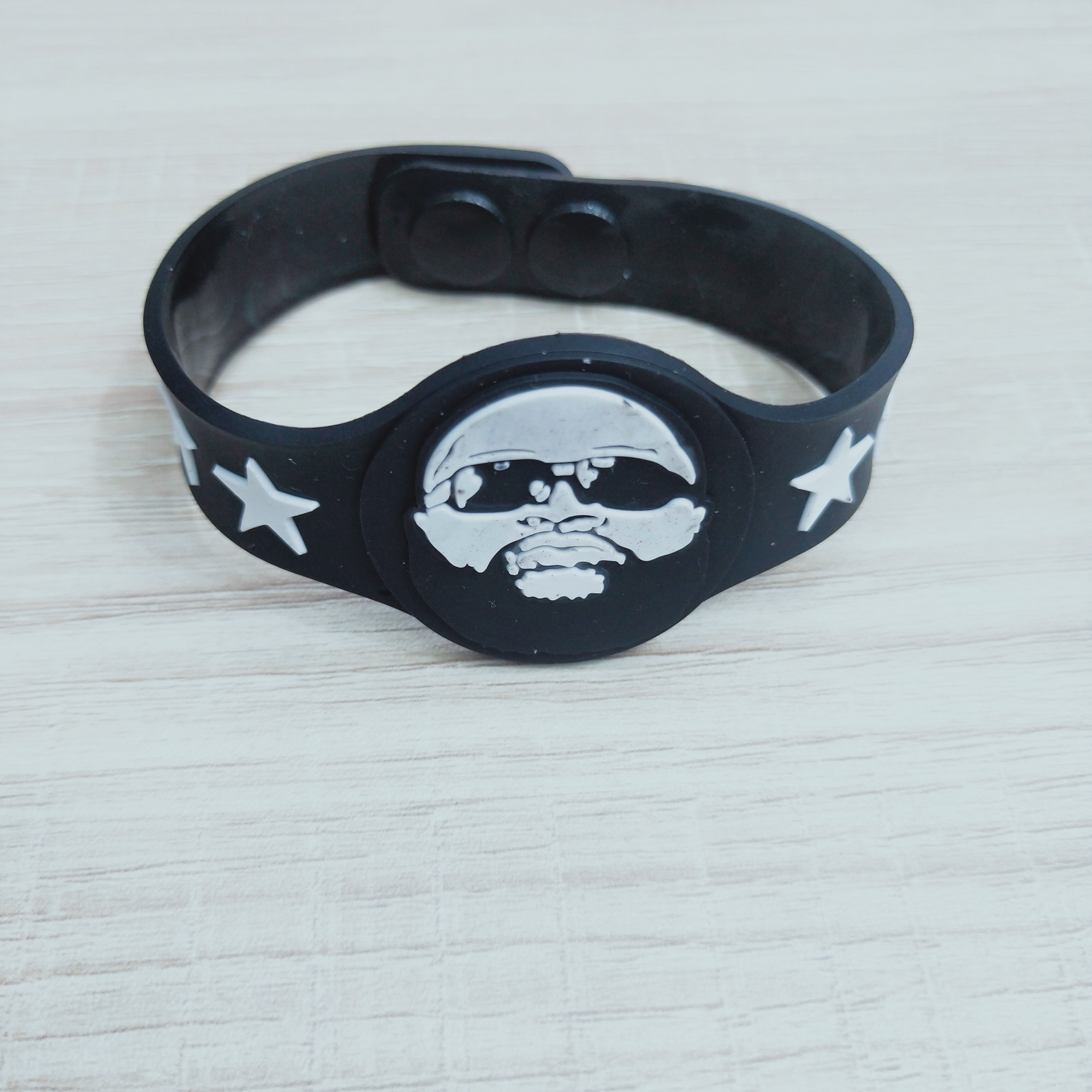 Factory direct sales, foreign trade hot products, religious series silicone watch garden bracelet 011