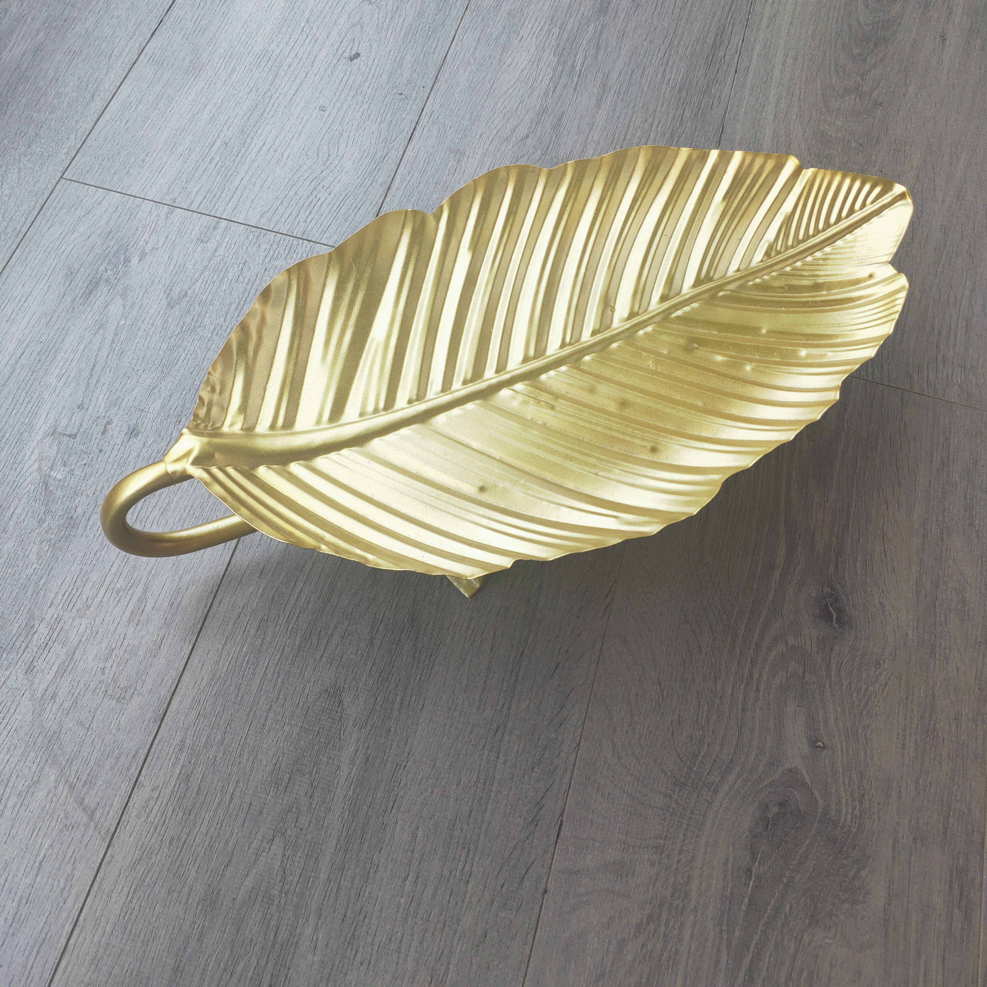 010 Ironwork leaf ornaments, trays, table ornaments, home decoration handicrafts