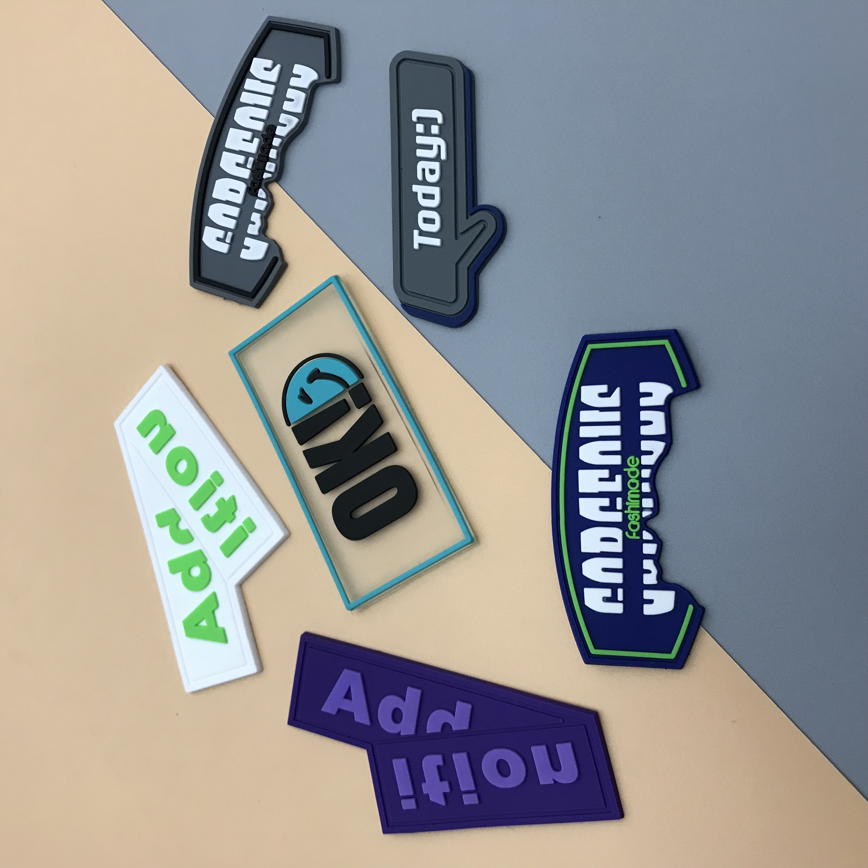 Transparent plastic labels for clothing accessories details Picture