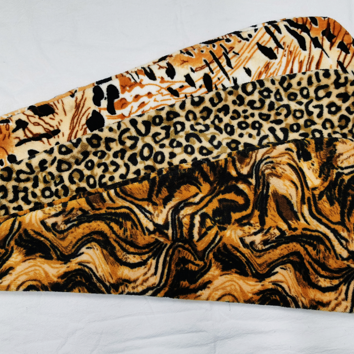 Pretty girl daily necessities leopard print dry hair cap, strong water absorption and no shedding
