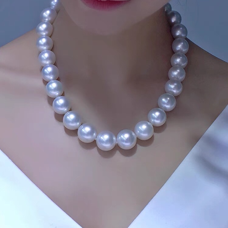 White pearl necklace big pearl string for mom's girlfriend gift thumbnail