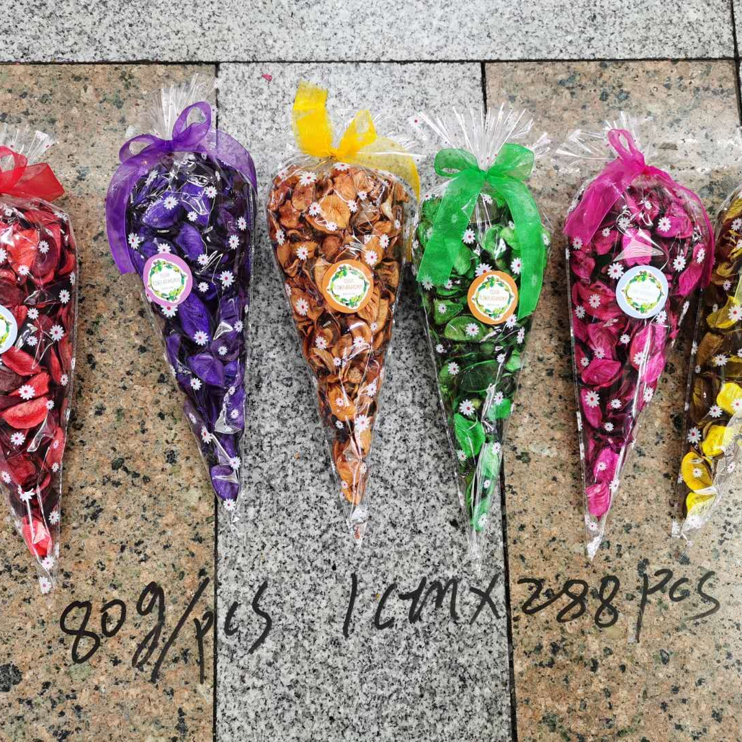 TH-6:货号：C80,80克干花香包（混色的）