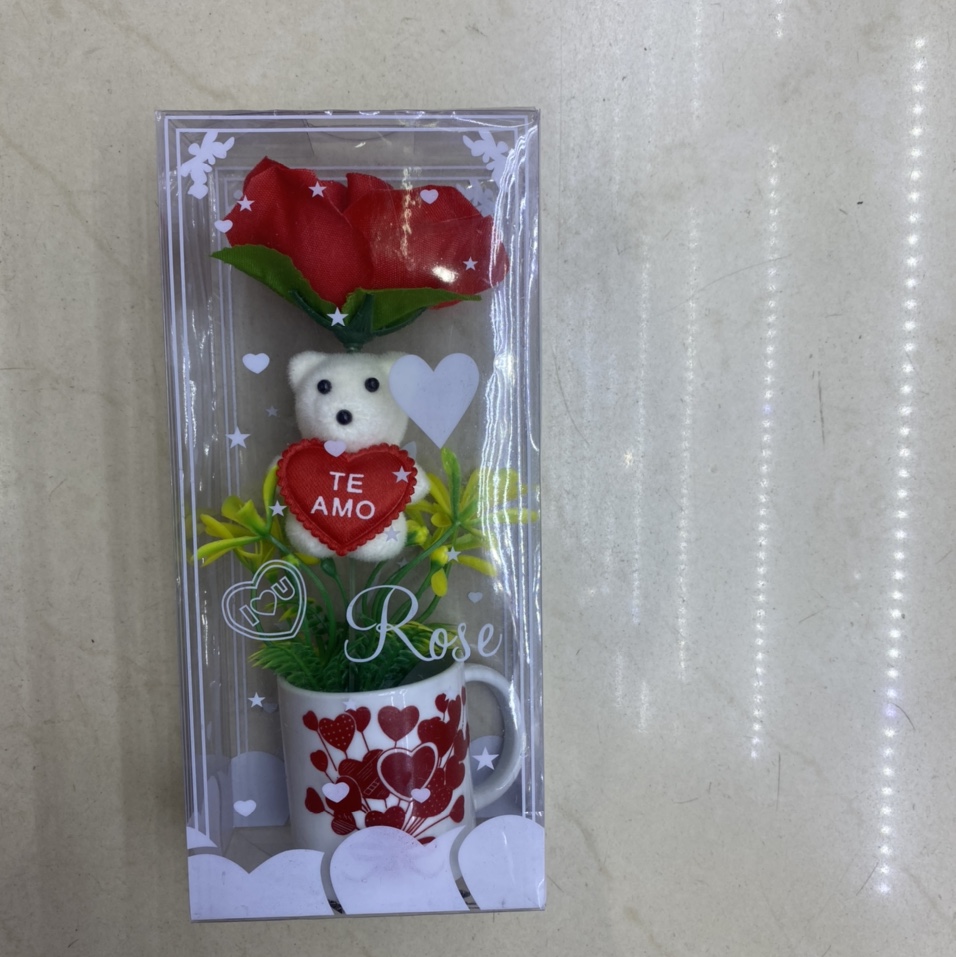 小杯泡沫箱花