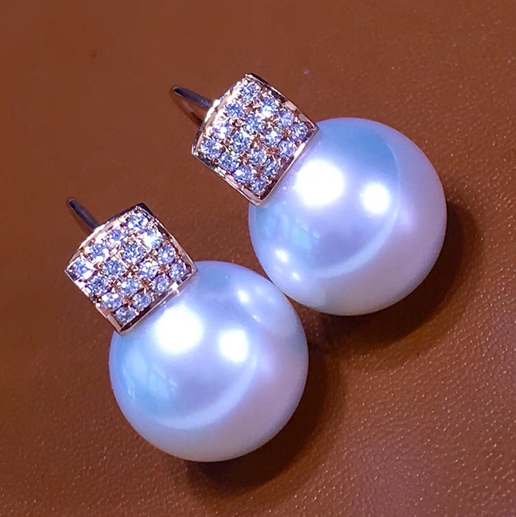 White pearl earrings Diamond temperament earrings earrings studs