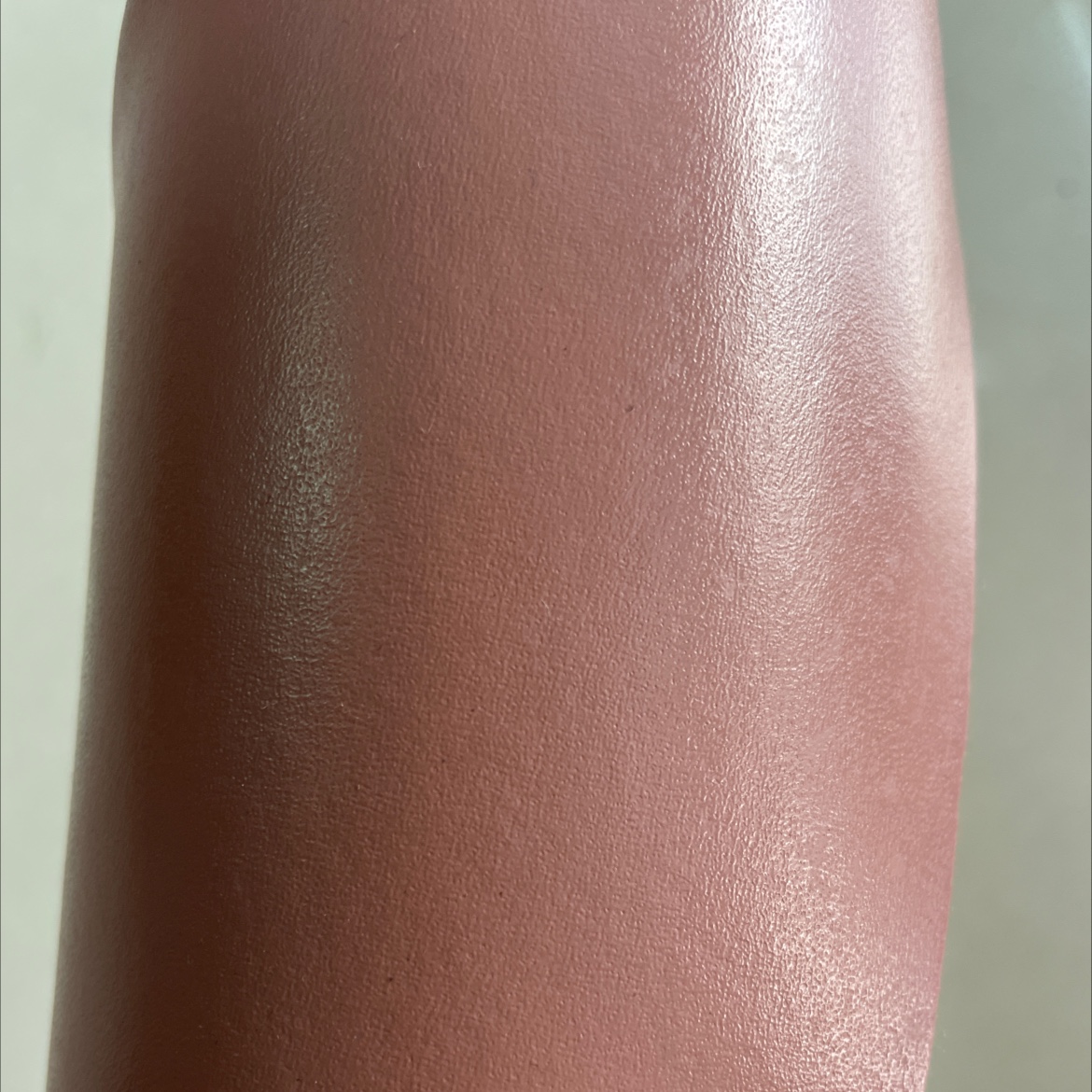 Fine grain leather fabric bags, sofas, shoe materials, belts, accessories, eco-friendly deep pink ck024 Application Scenario