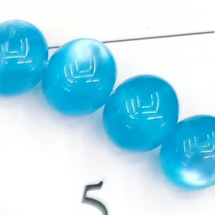 40 cent cat's eye 5