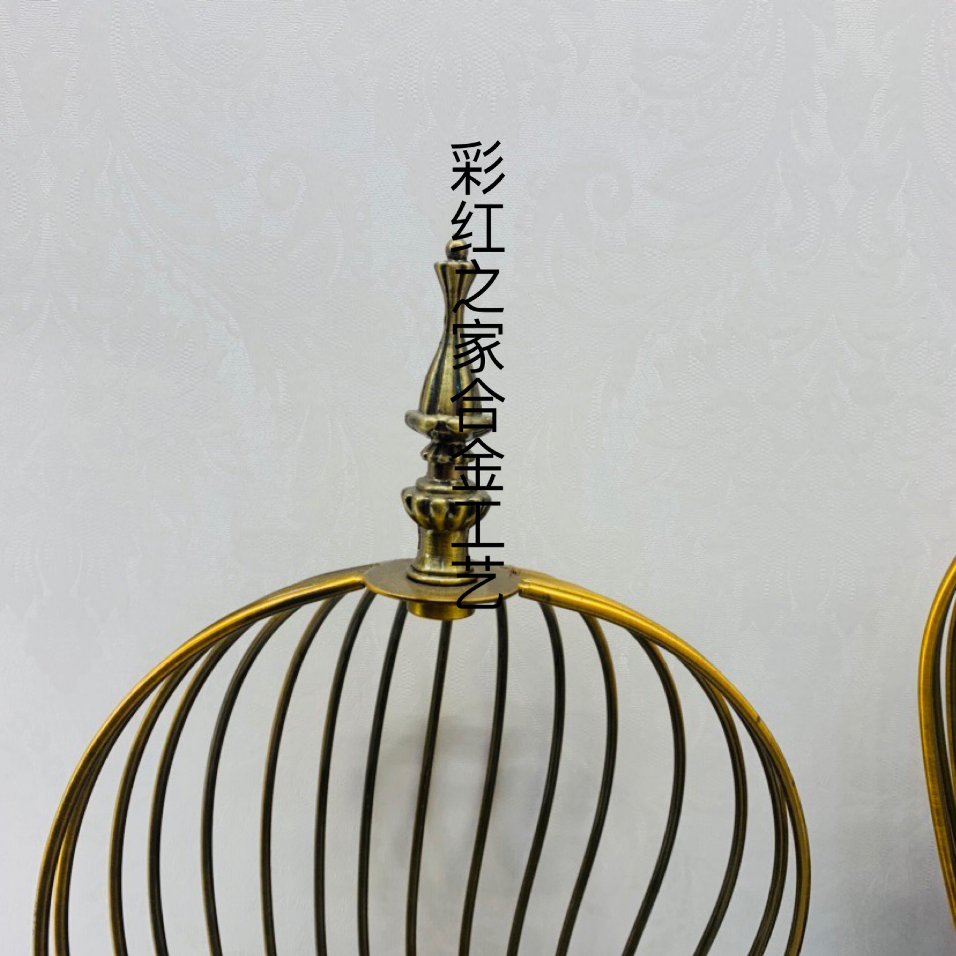 شمعدان على ضوء الشموع المعدنية الصينية الجديدة على ضوء الشموع المصنوعة من المعدن Item Picture