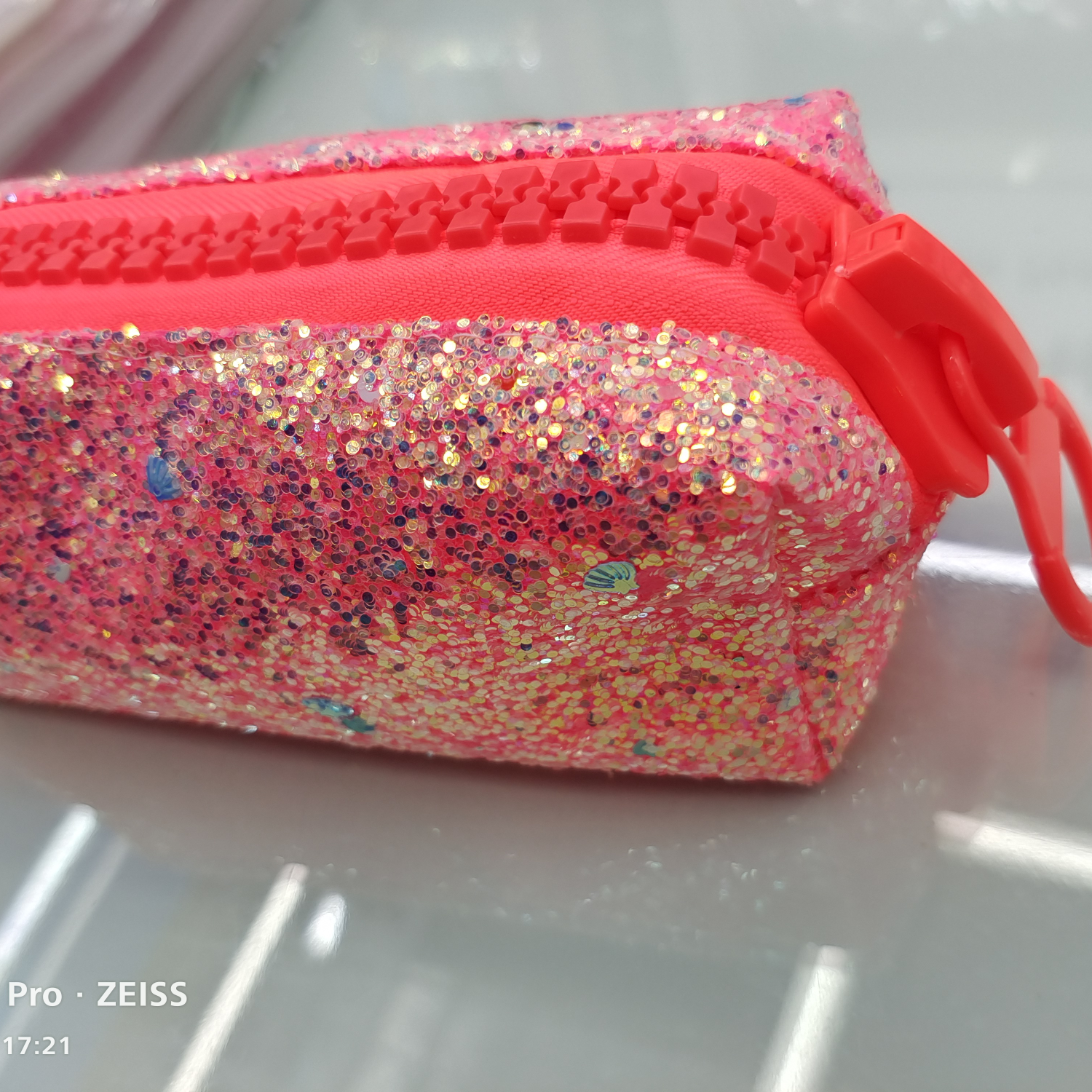 5688镭射亮片粗拉链笔袋化妆包时尚化妆袋收纳袋