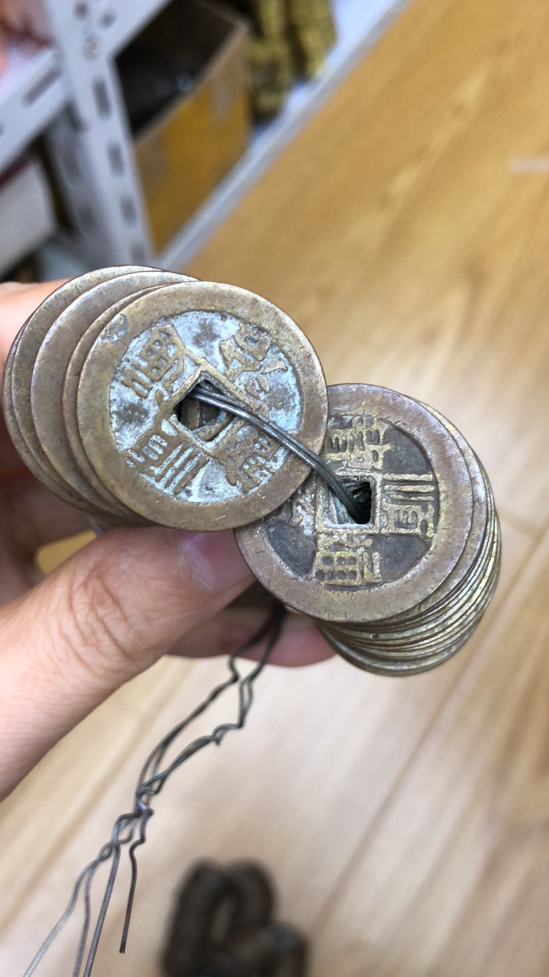 Metal craft accessories, brass material antique Five Emperors copper coins wholesale Lin 烺051 Application Scenario