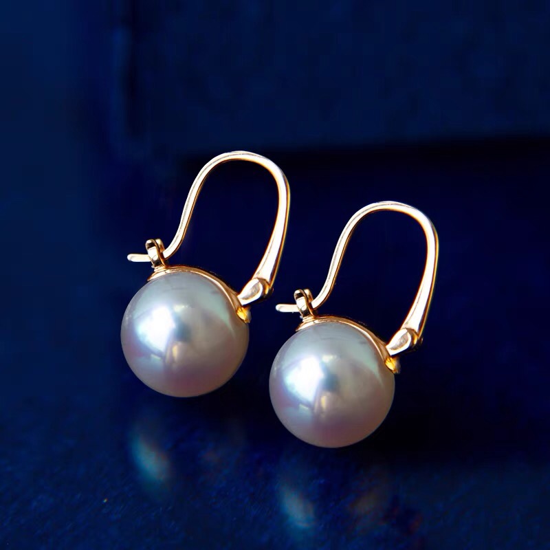 Pearl studs and buckle earrings for women