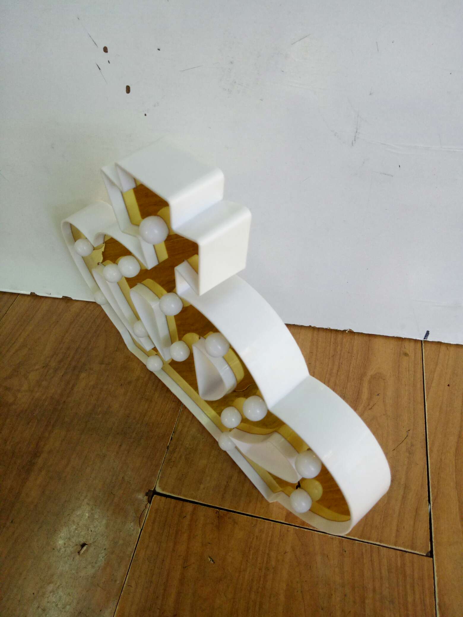 Акриловая зеркальная лампа (корона) TJ-002 bulk arts LTD, производитель с прямой продажей Application Scenario