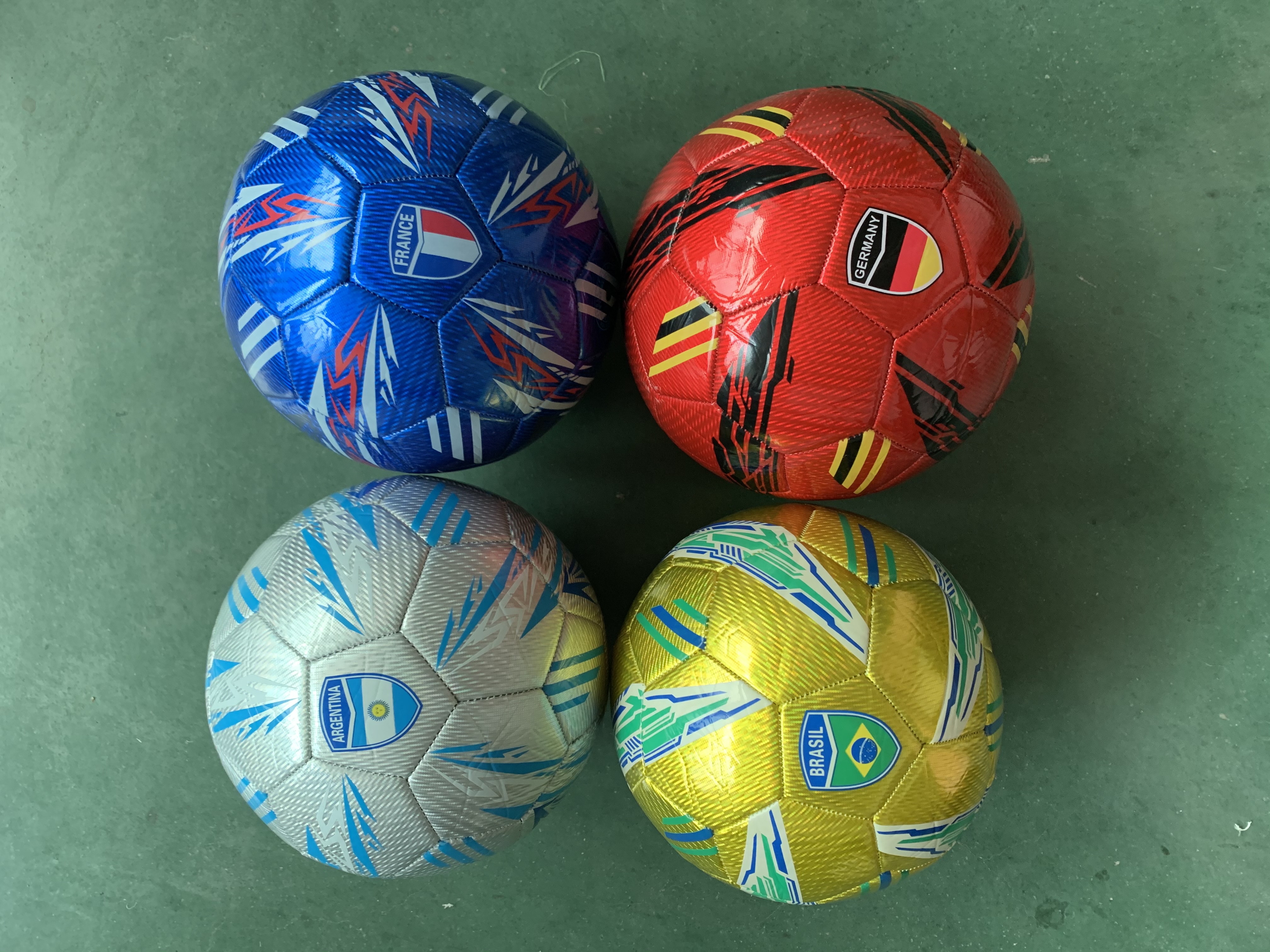 Adult football, primary and secondary school students, children's 5, size 4, size 3, size 5 wear-resistant genuine leather texture training football Item Picture