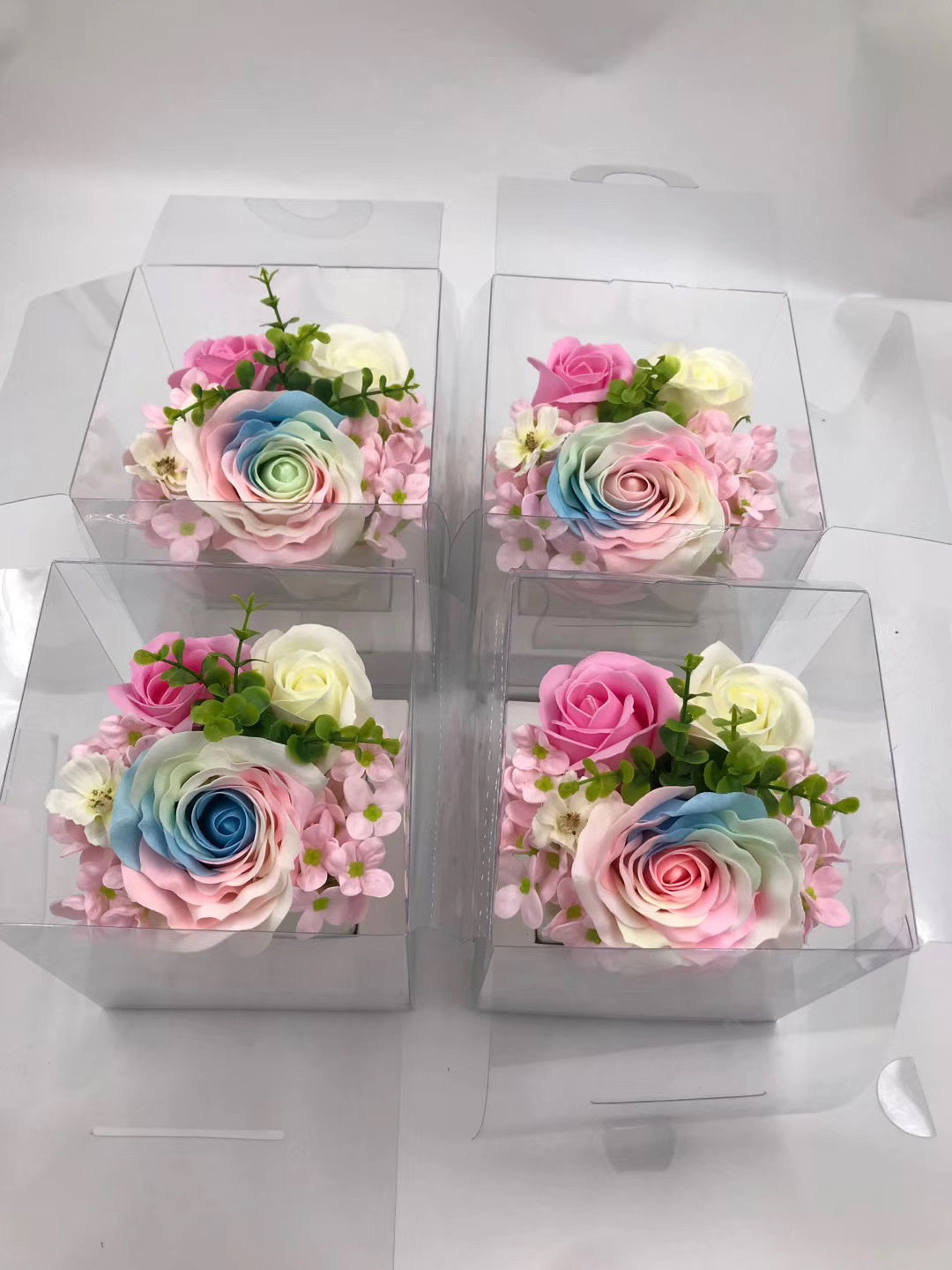 Two-color rose Item Picture