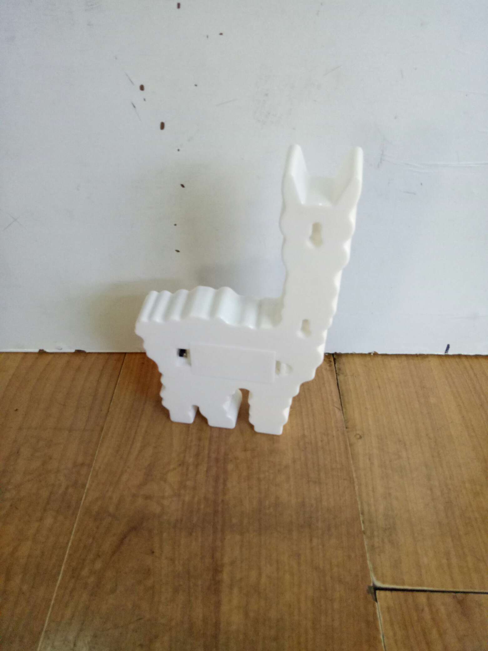 Раскрашенные лампочки из альпаки Item Picture