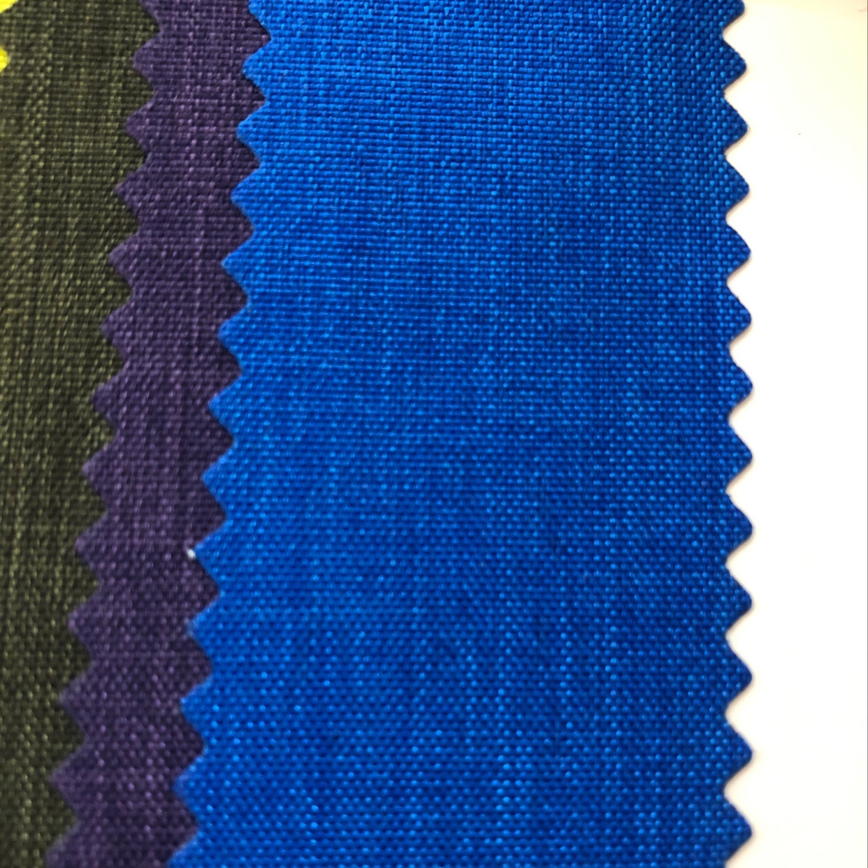 Y18蓝色阳离子pu