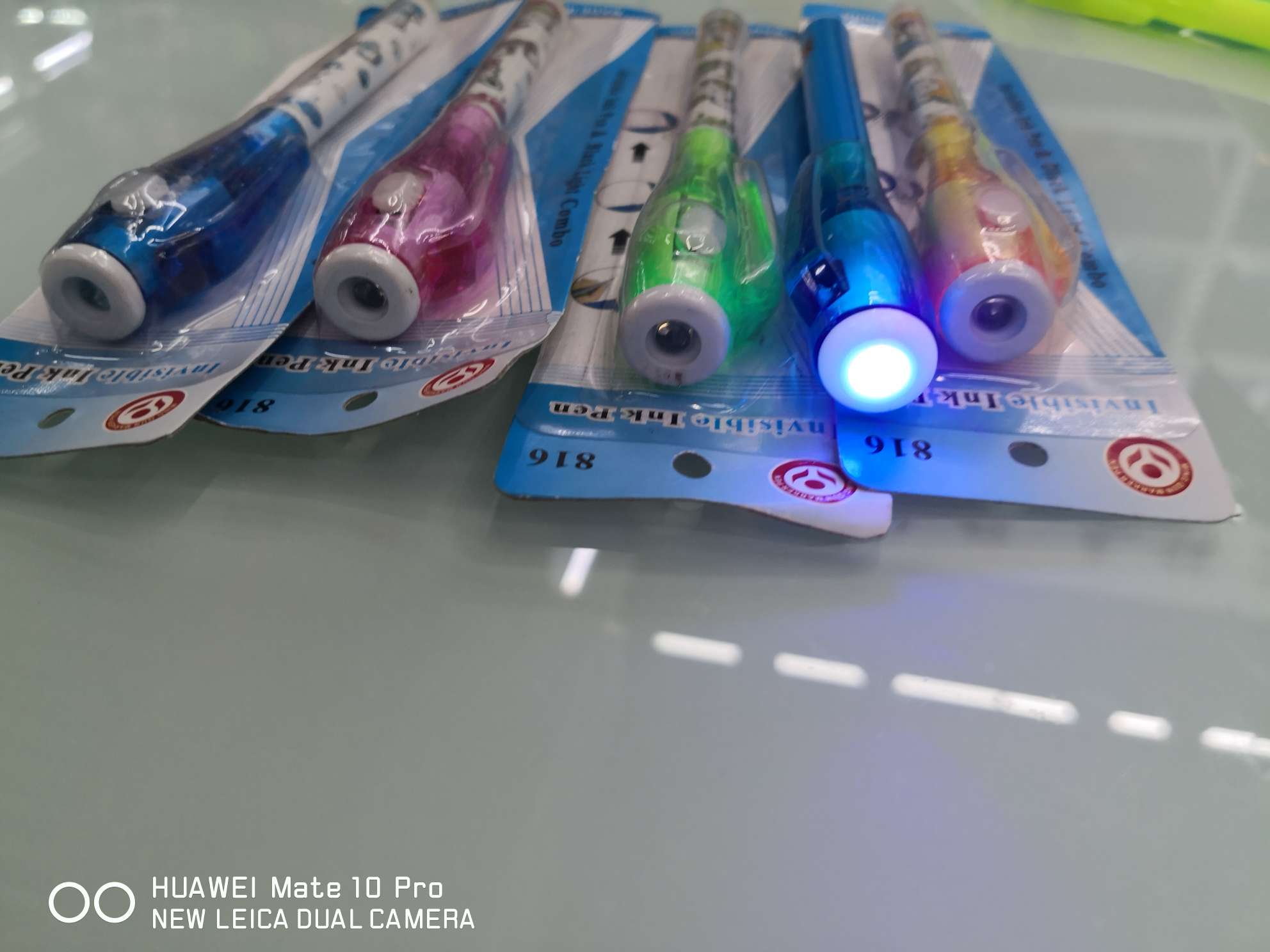 Yiwu Boyang Pen and Ink Products Store WM-816 single card suction packaging invisible pen. Colors: pink, blue, green, purple Specification image