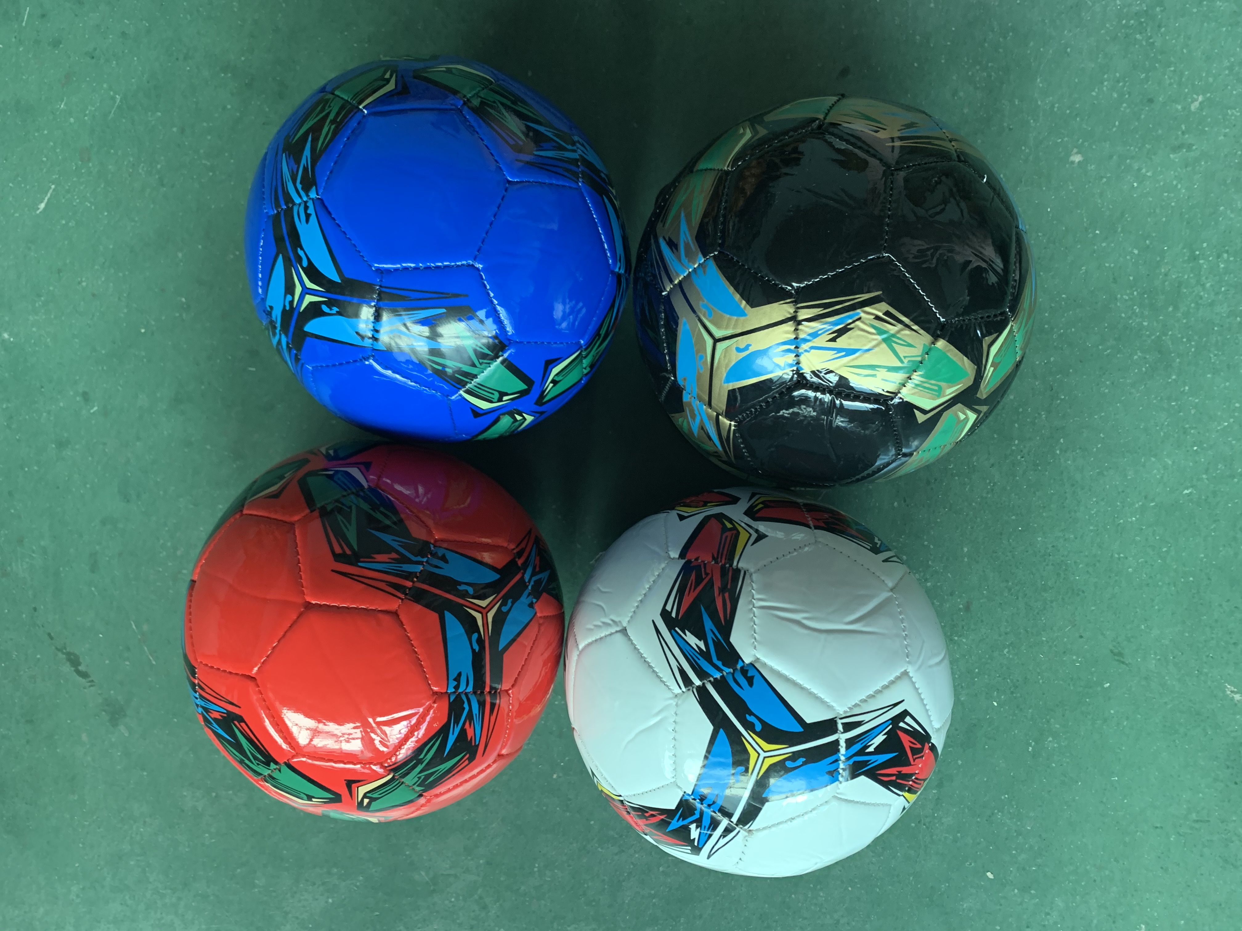 Adult football, primary and secondary school students, children's 5, size 4, size 3, size 5 wear-resistant genuine leather texture training football Application Scenario