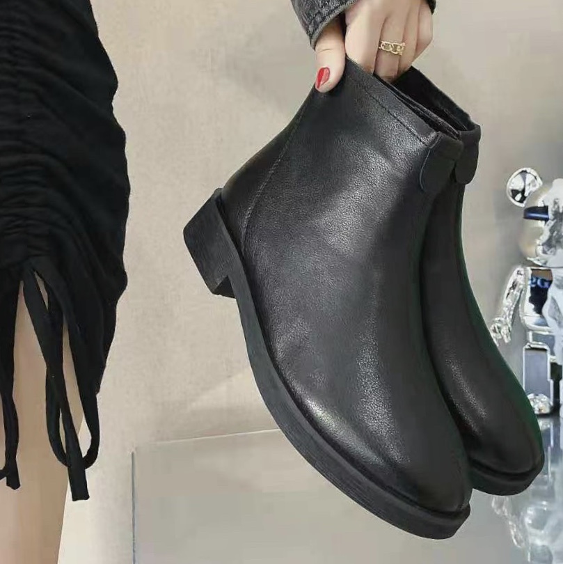 Leather shoes 883