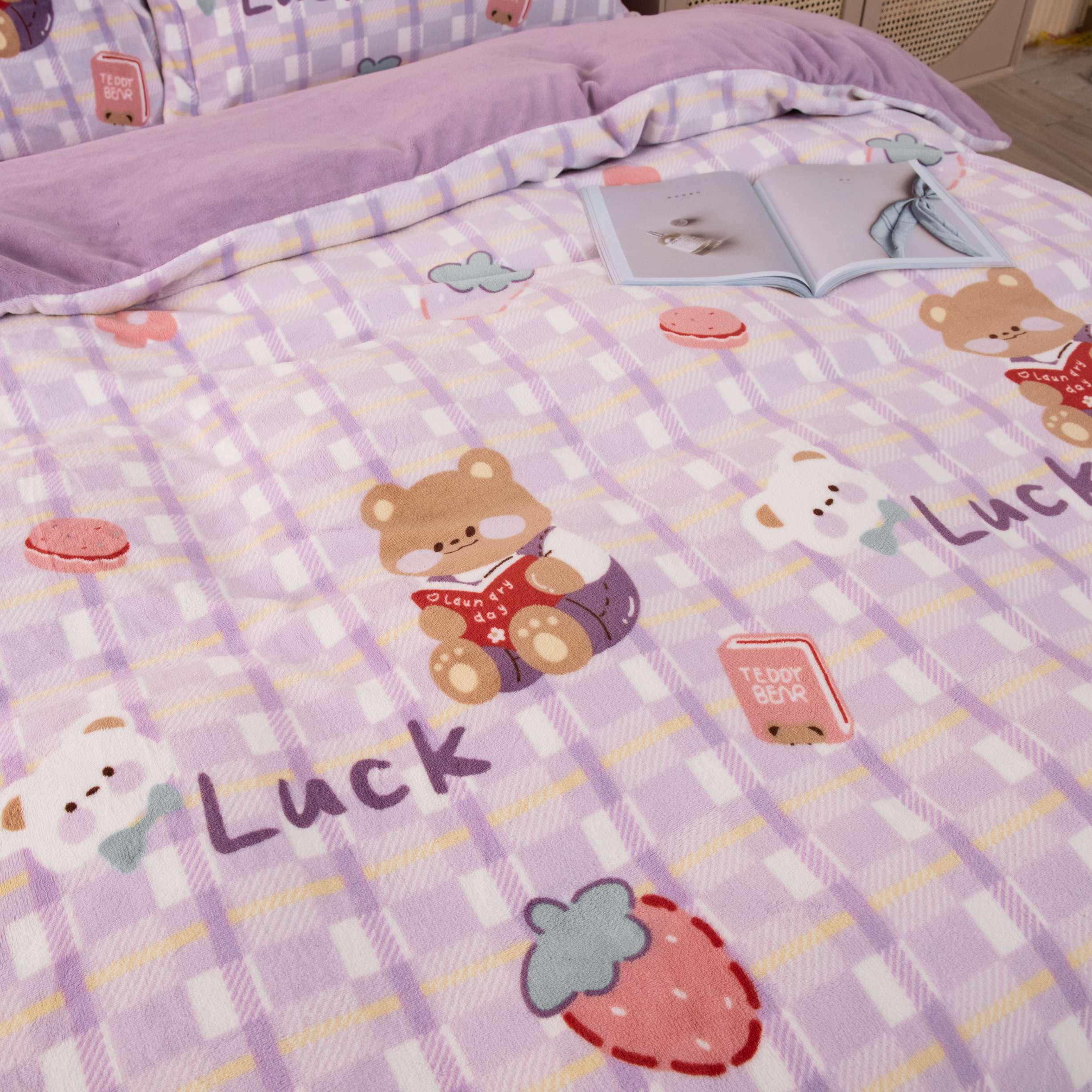 🔥“暖冬之约·一触升温”🔥秋冬新品大曝光！
——暖感云绒·吸湿·自发热——
高织密绒，柔软绒感，冬日里的“小暖炉”，详情10