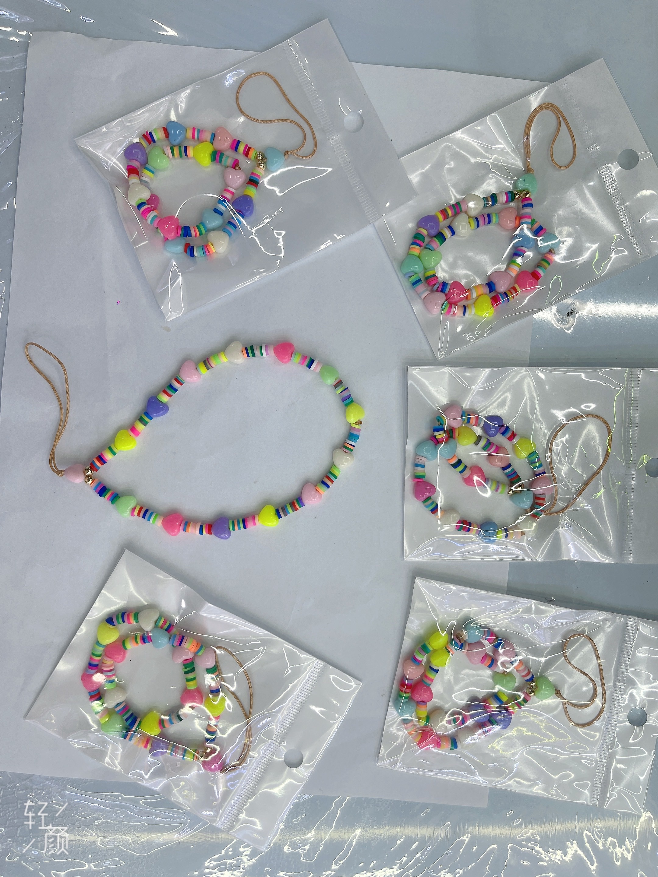 手机挂绳 手机链 20厘米 彩色软陶片爱心手机链 创意树脂爱心手机挂绳防丢挂链  详情图1