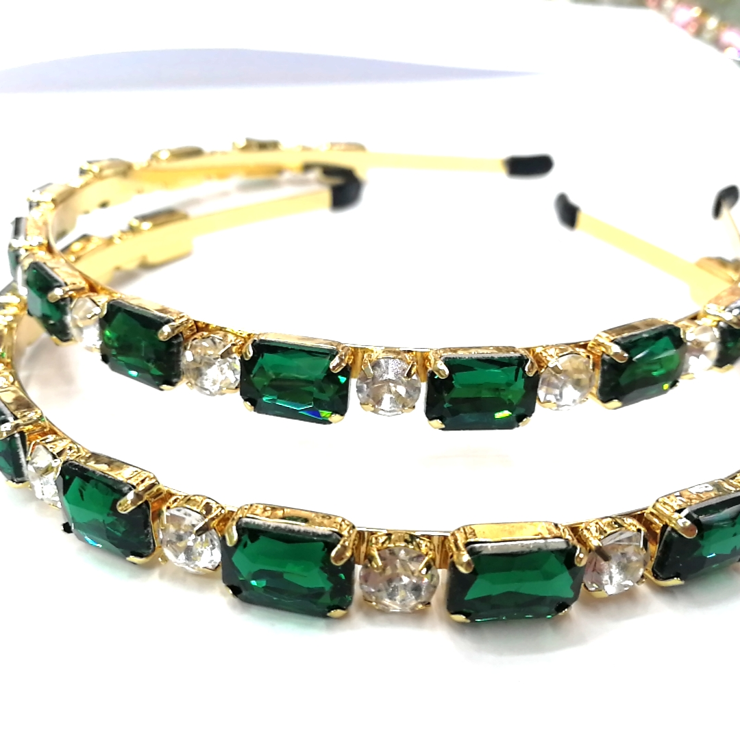 Yiwu International Trade City Chaoxia Diamond Jewelry's best-selling hair bands, high-end jewelry accessories, and grand best-selling diamonds