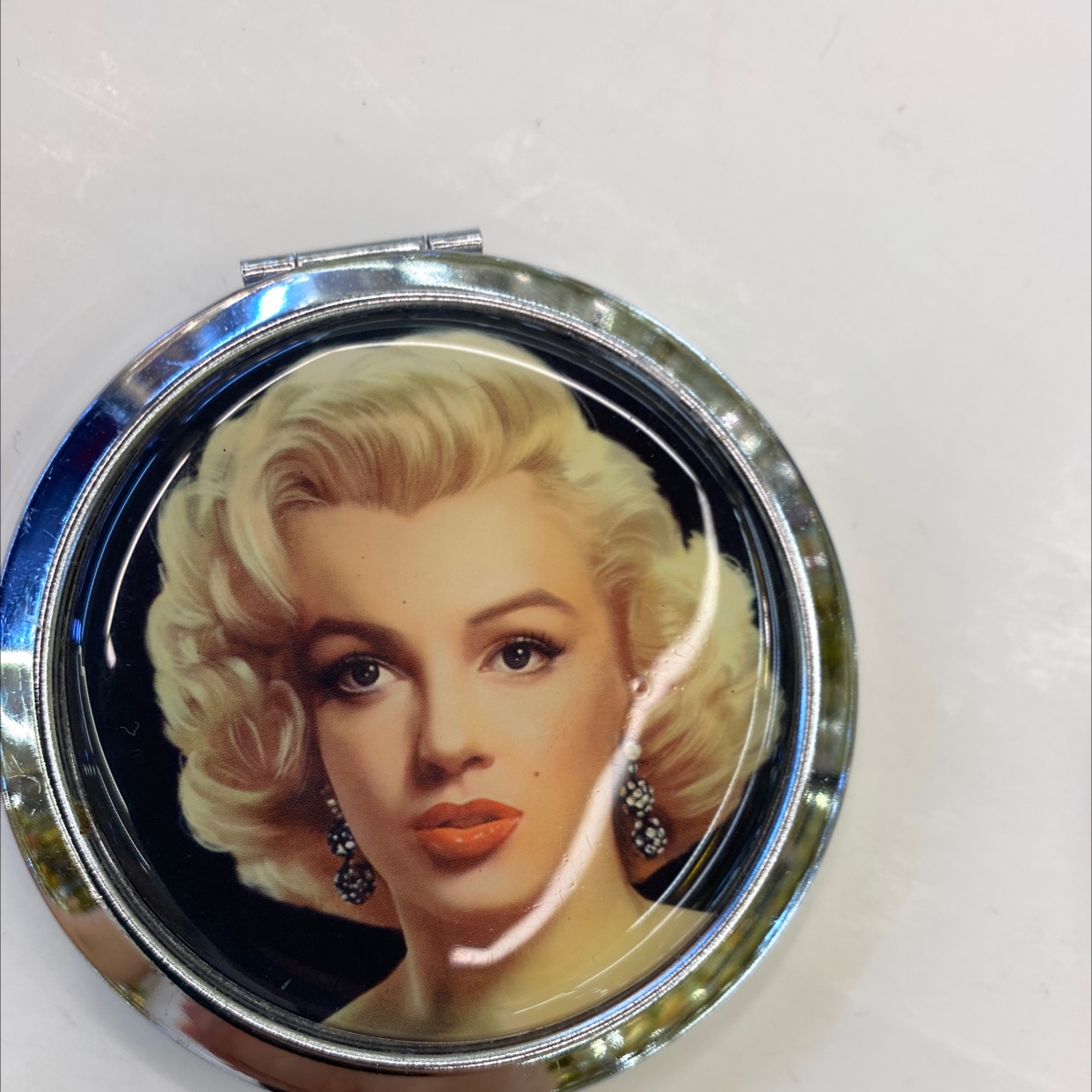 梦露图片白底实物图