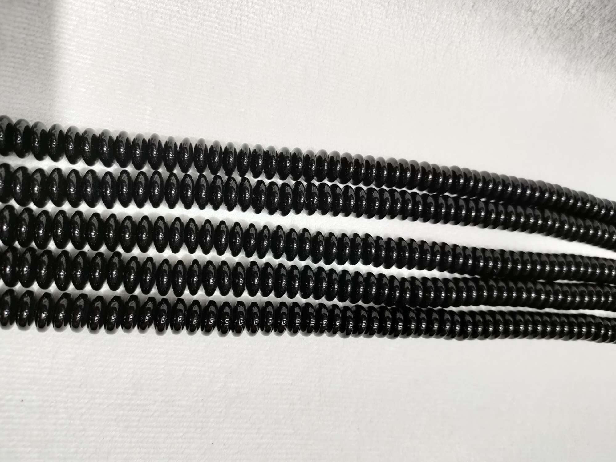 4ⅹ10黑玛瑙算盘珠半成品细节图