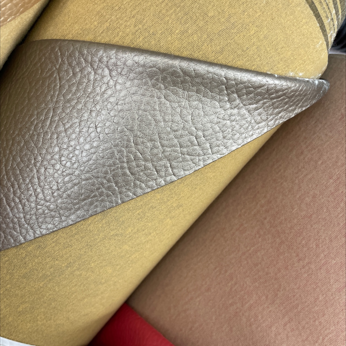 Large lychee-patterned leather fabric, leather sofa, leather belt, accessories, dark gold dlz039 Item Picture
