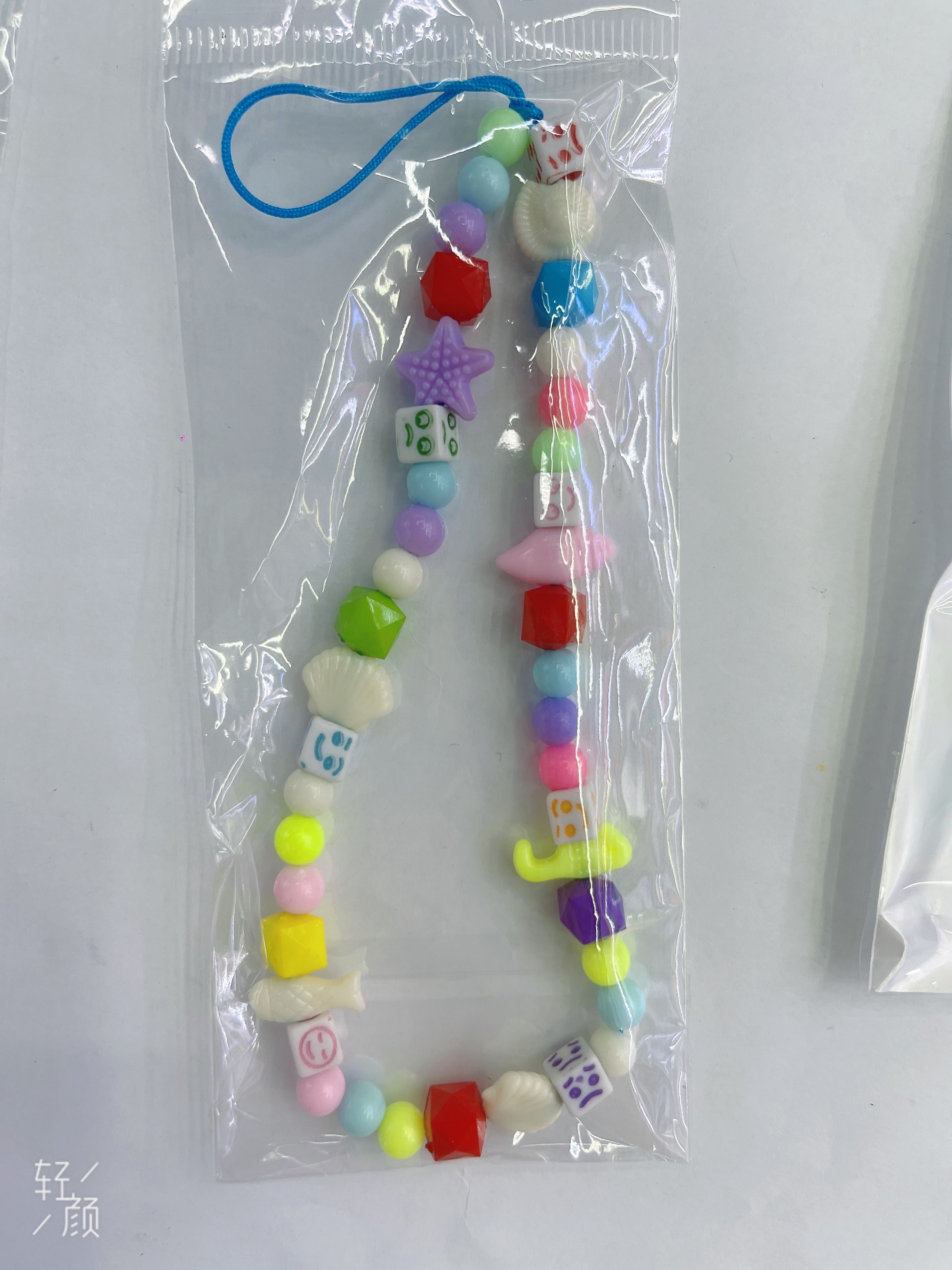 手机挂绳 手机链 20厘米 彩色软陶片爱心手机链 创意树脂爱心手机挂绳防丢挂链  详情图15