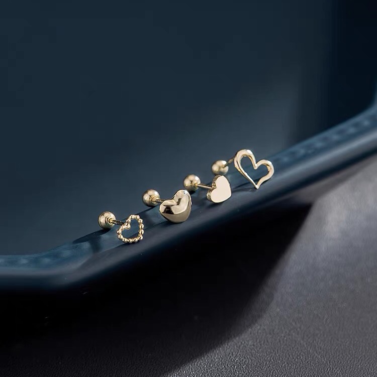 Screw stud earrings women's small smooth heart heart love earrings