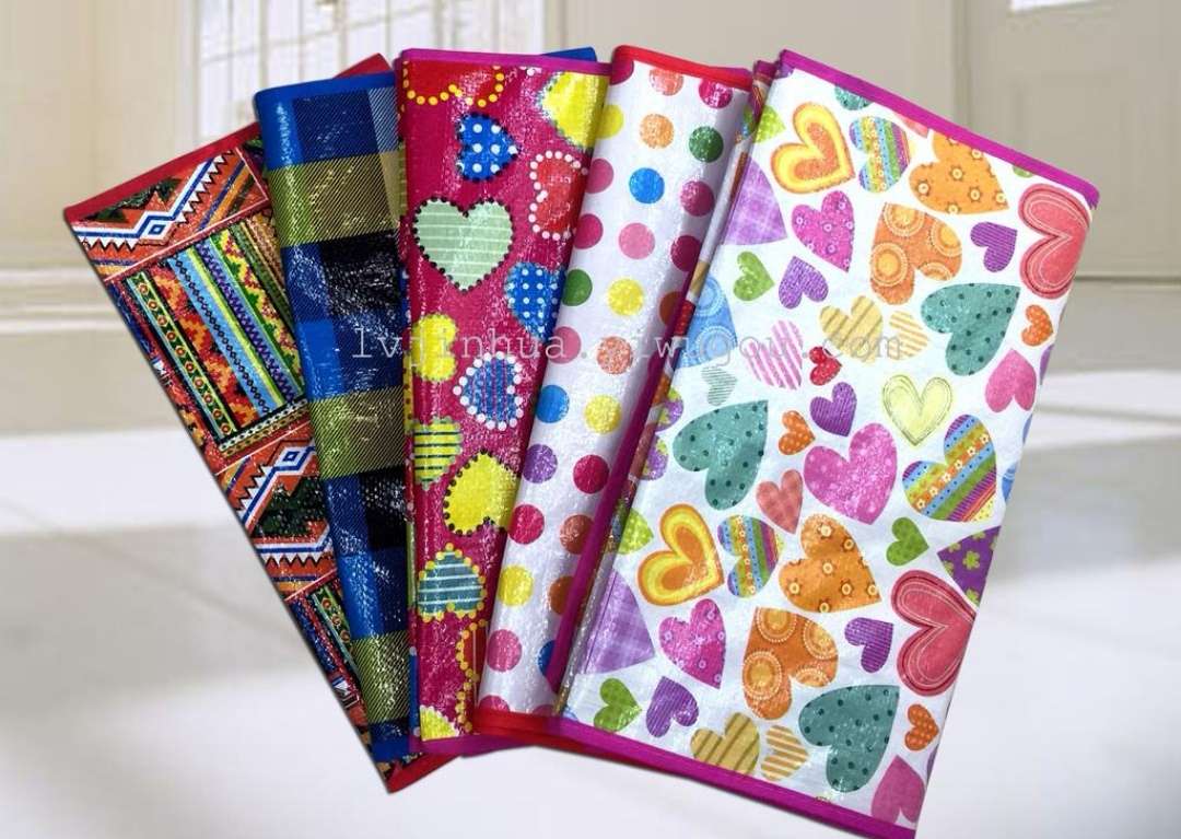 The 105 original manufacturer offers a wide variety of patterns. You can freely choose woven bags, moving bags, luggage bags, clothes storage bags, and waterproof cotton quilt storage bags for home storage. These are your ideal choices detail image 2