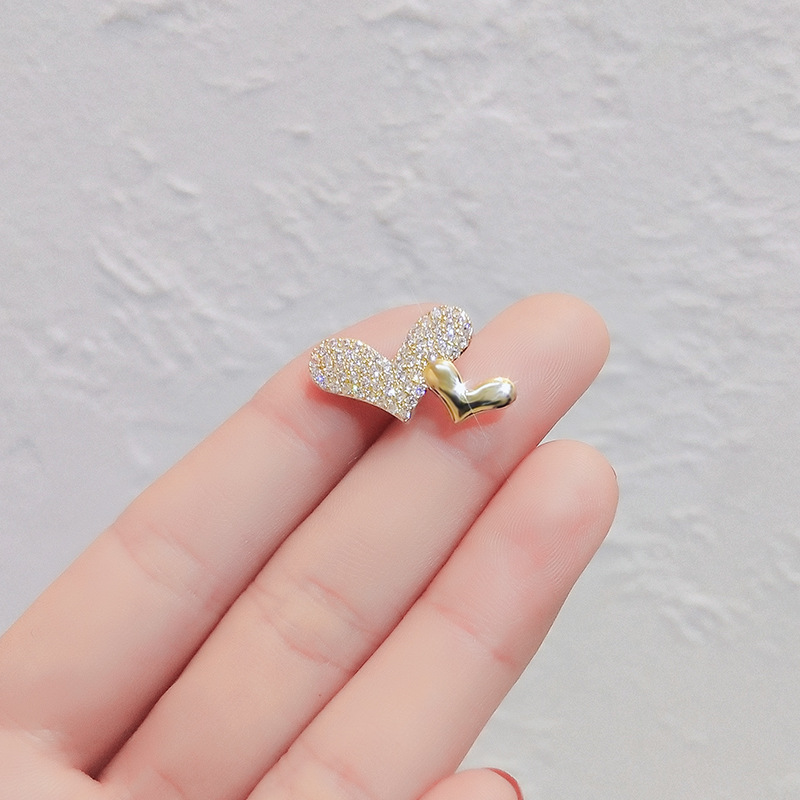 Mini love brooch women's anti-slip neckline shirt pin buckle ins trendy sweater collar pin clothing waist accessories