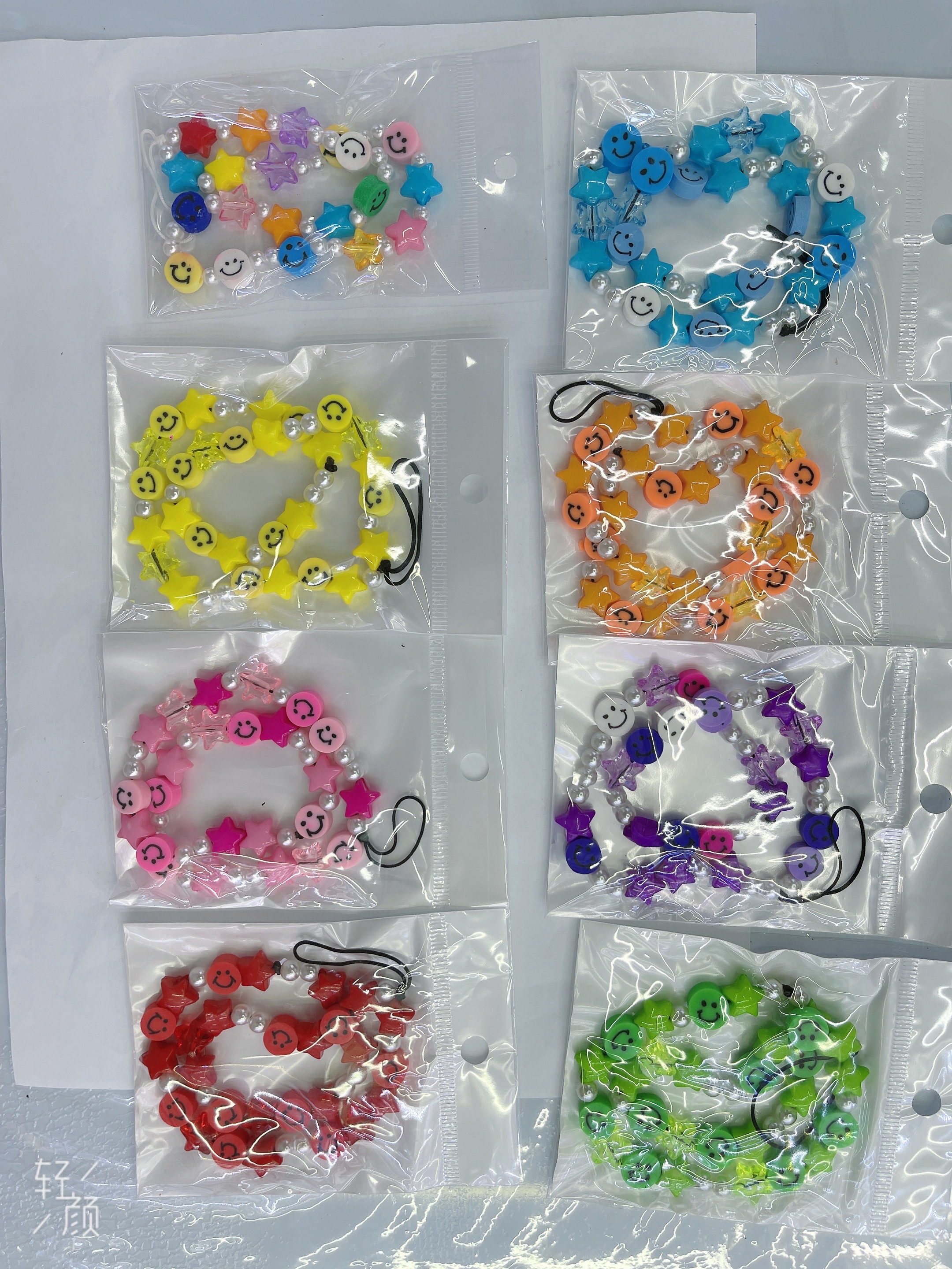 手机挂绳 手机链 20厘米 彩色软陶片爱心手机链 创意树脂爱心手机挂绳防丢挂链  白底实物图